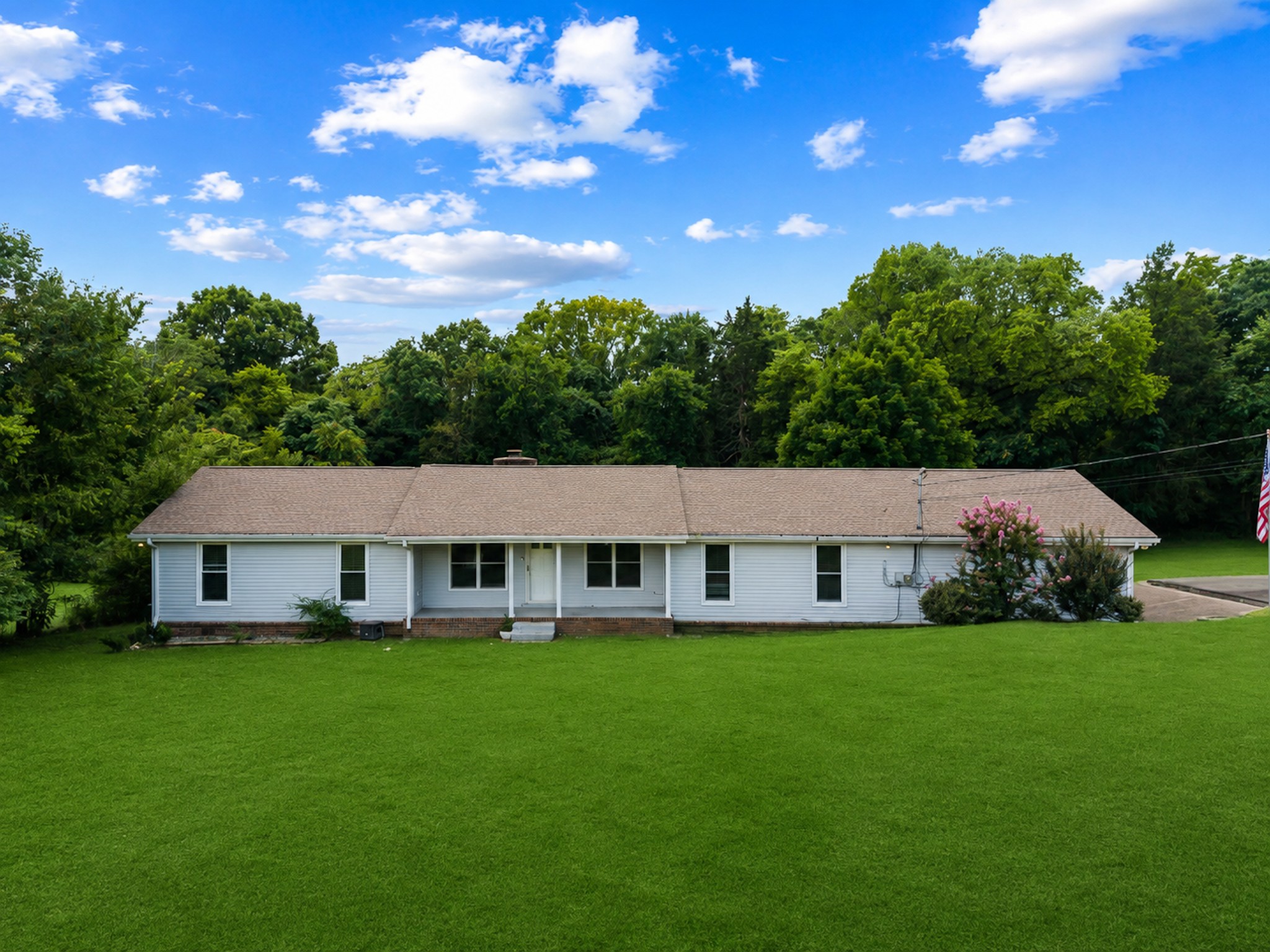 1084 Taylorsville Rd Property Photo 1