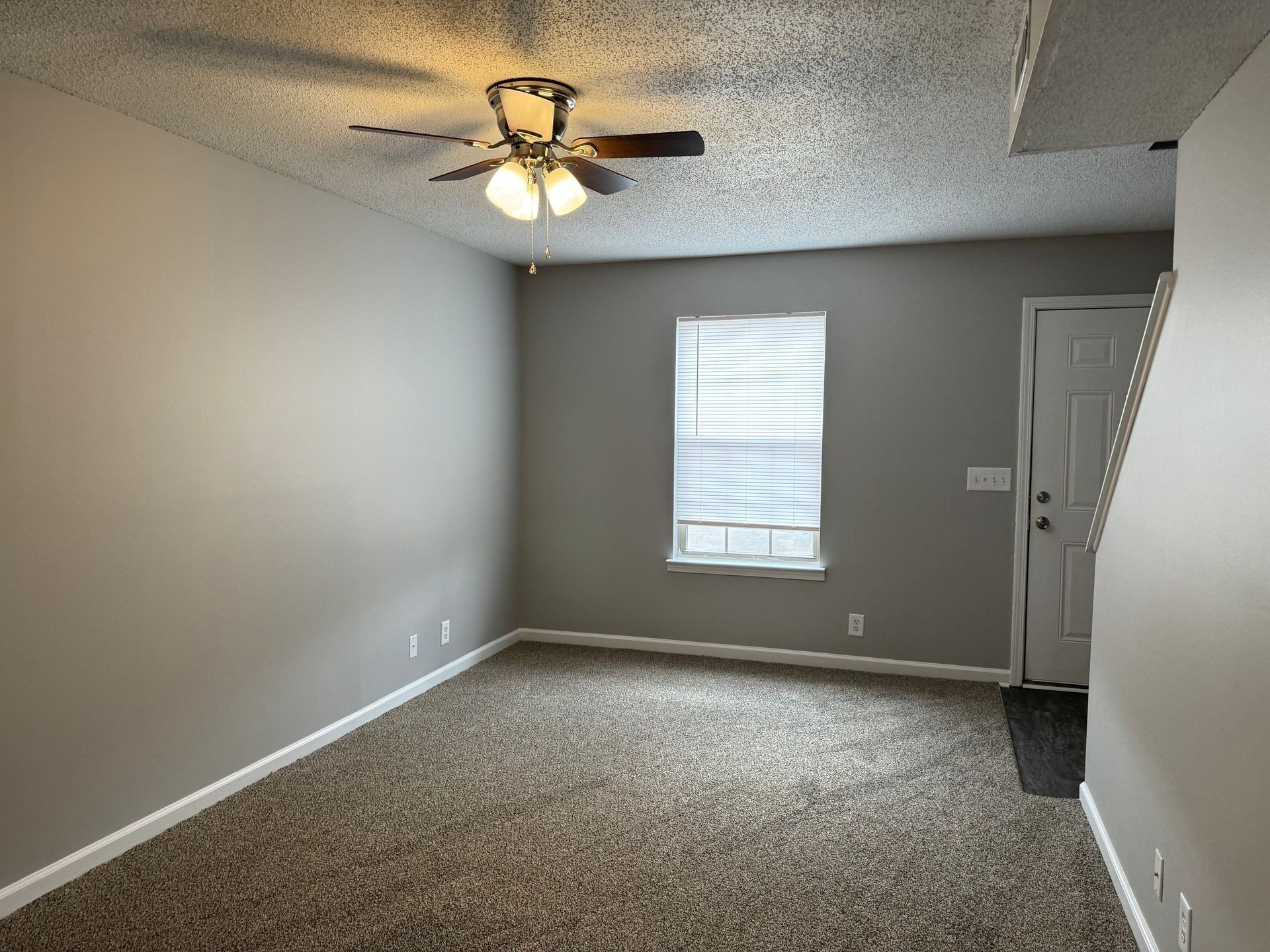 2453 W Wilson Rd Property Photo 2