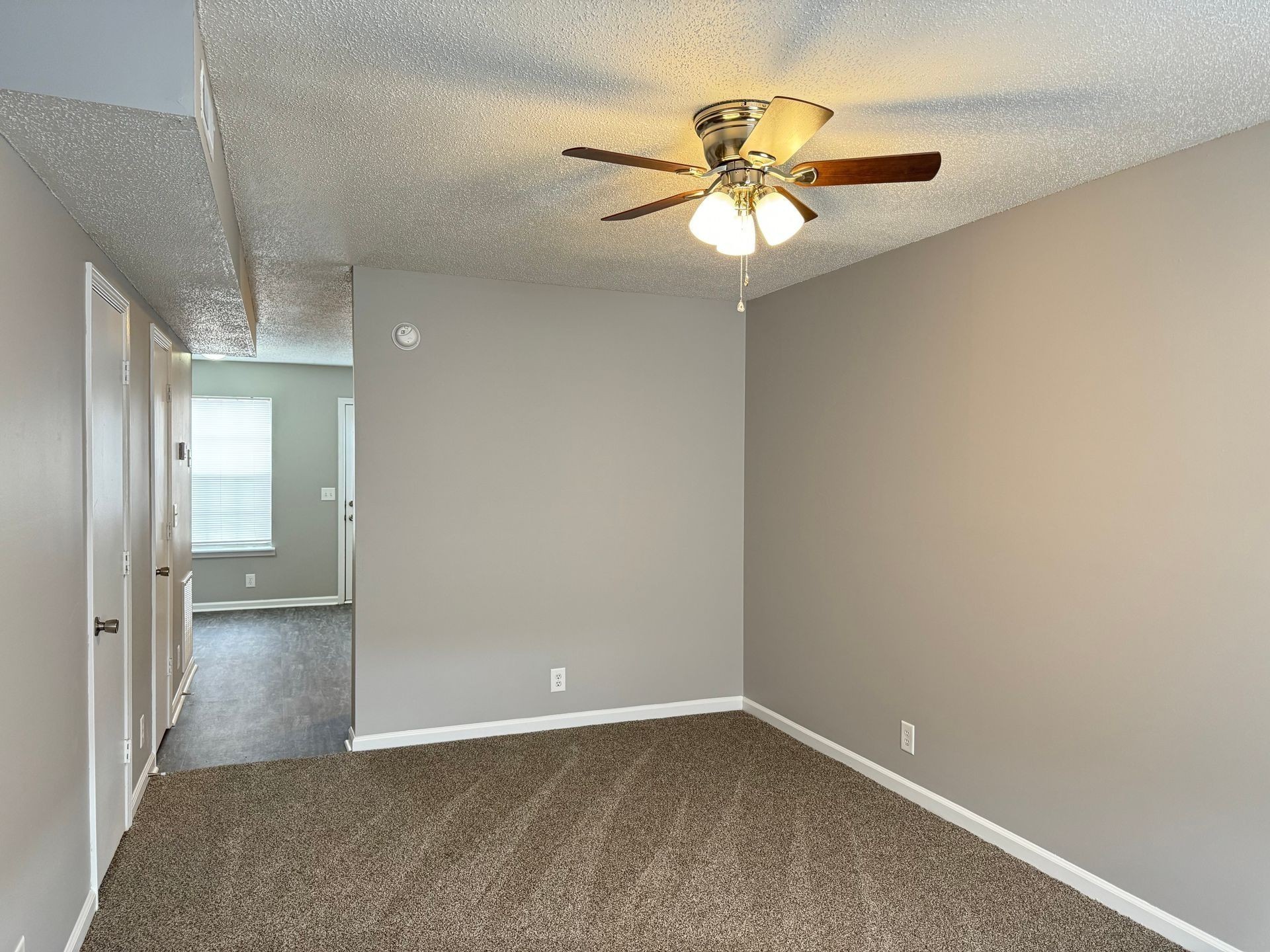 2453 W Wilson Rd Property Photo 3