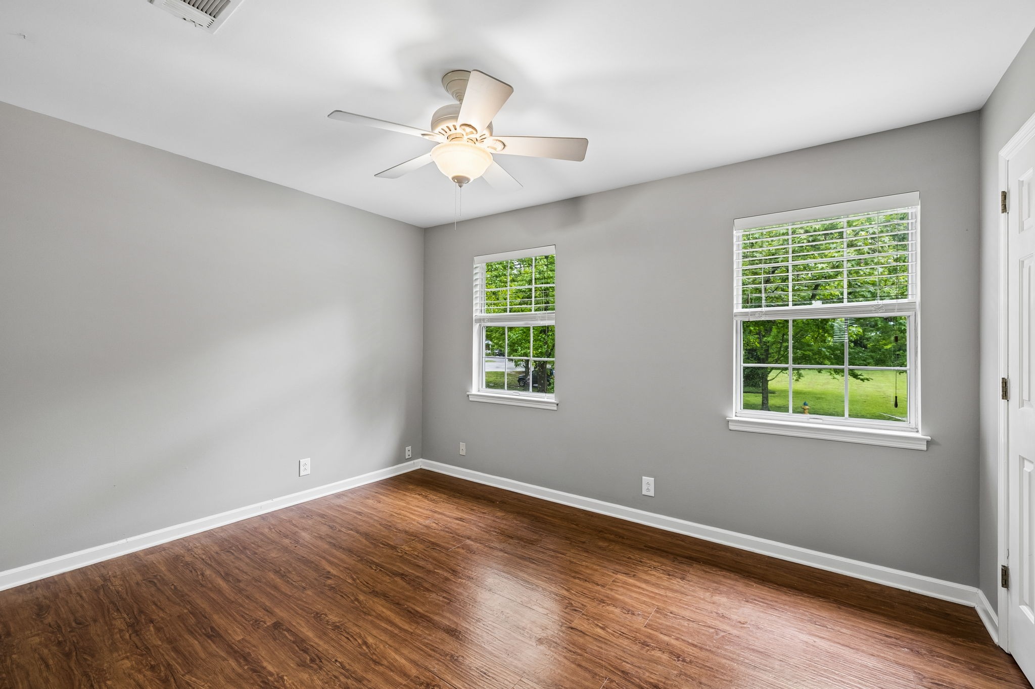 1273 Carriage Park Dr Property Photo 21