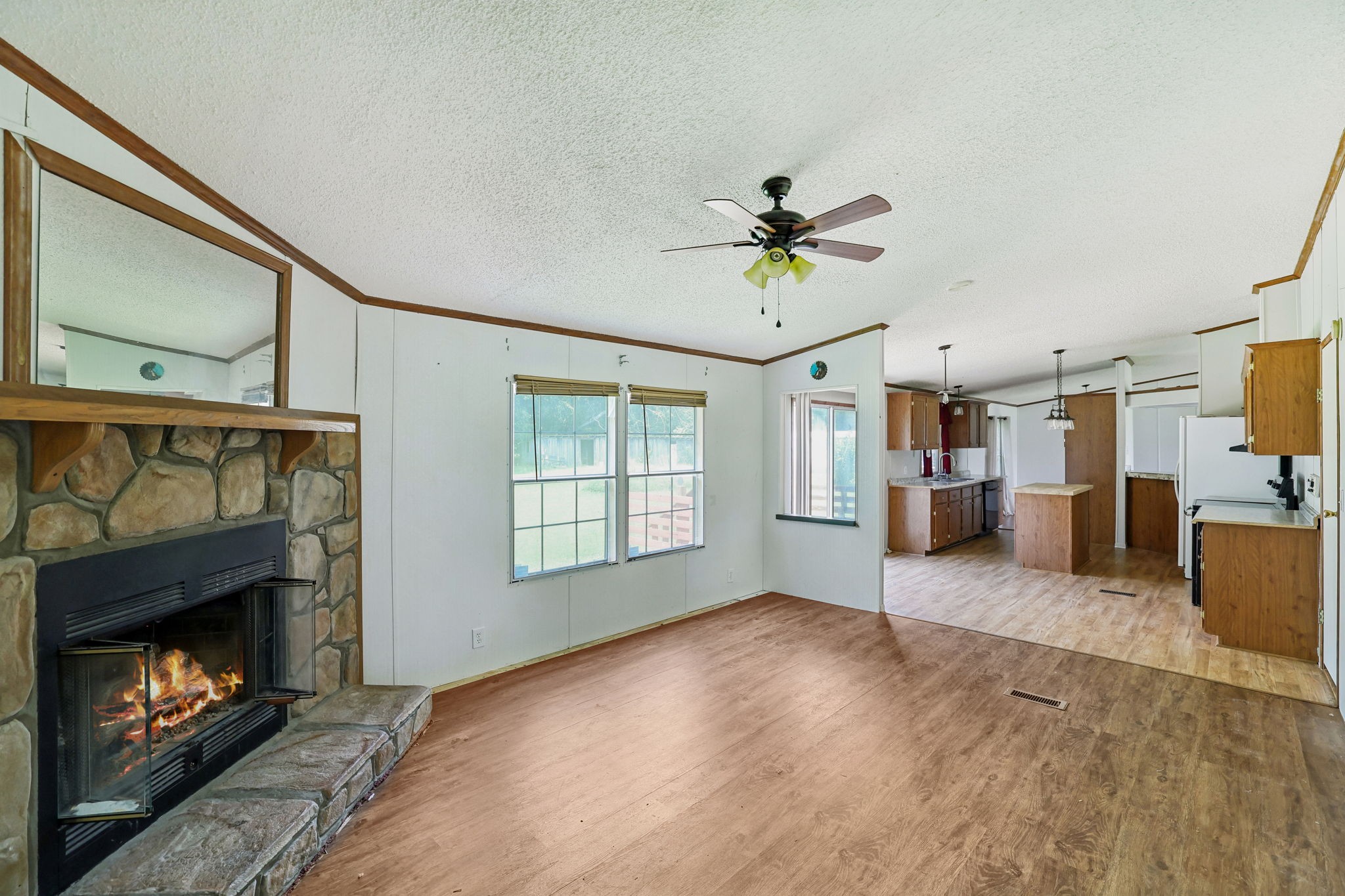 17 Light Ln Property Photo 18