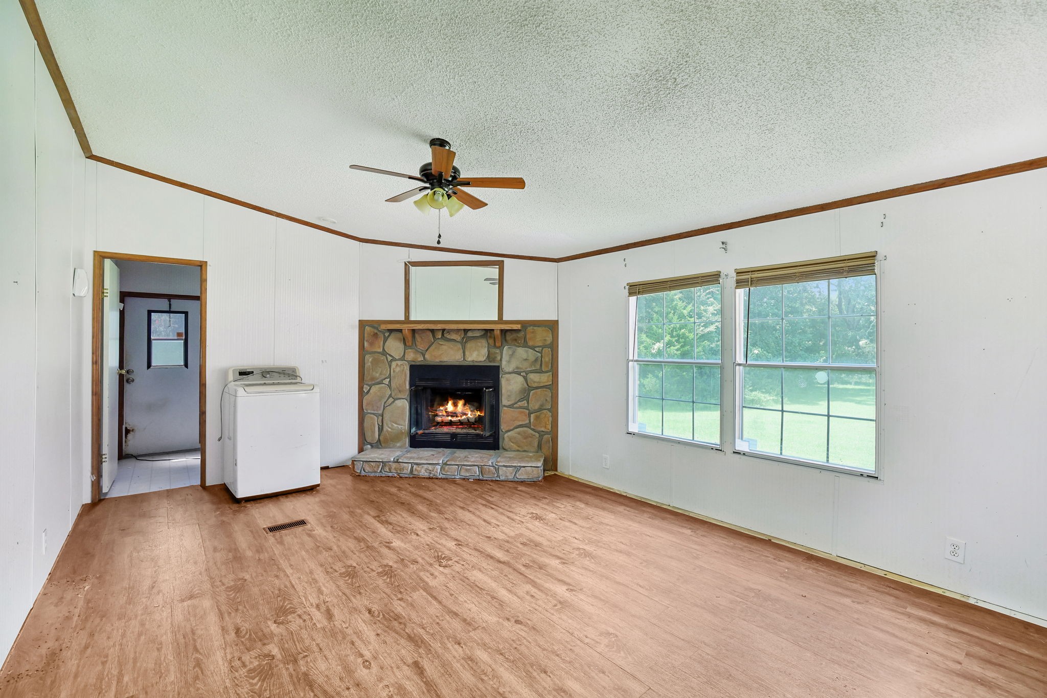 17 Light Ln Property Photo 24