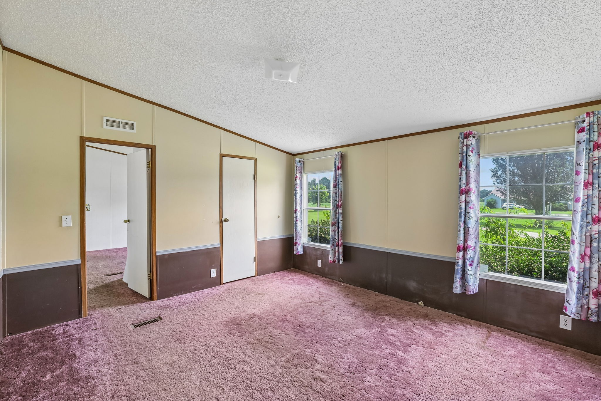 17 Light Ln Property Photo 38