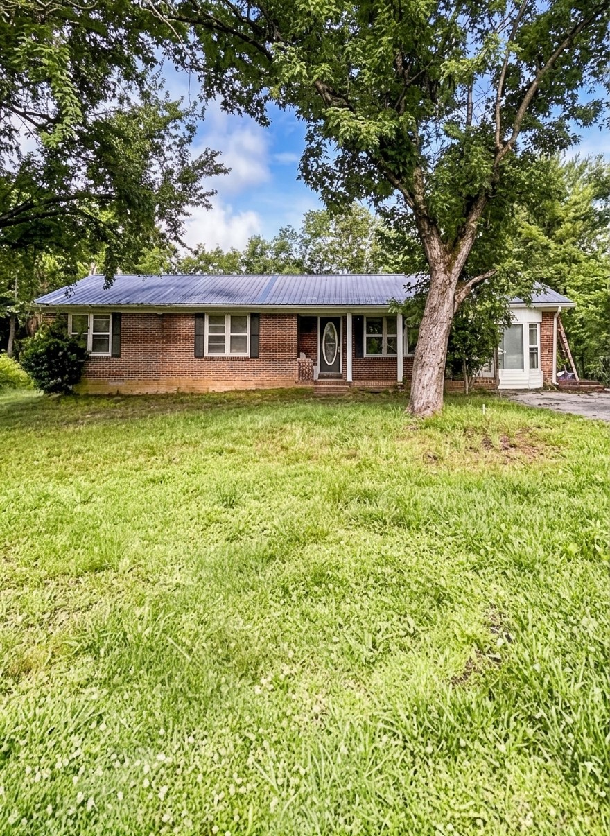 143 Roy Webb Rd Property Photo 1
