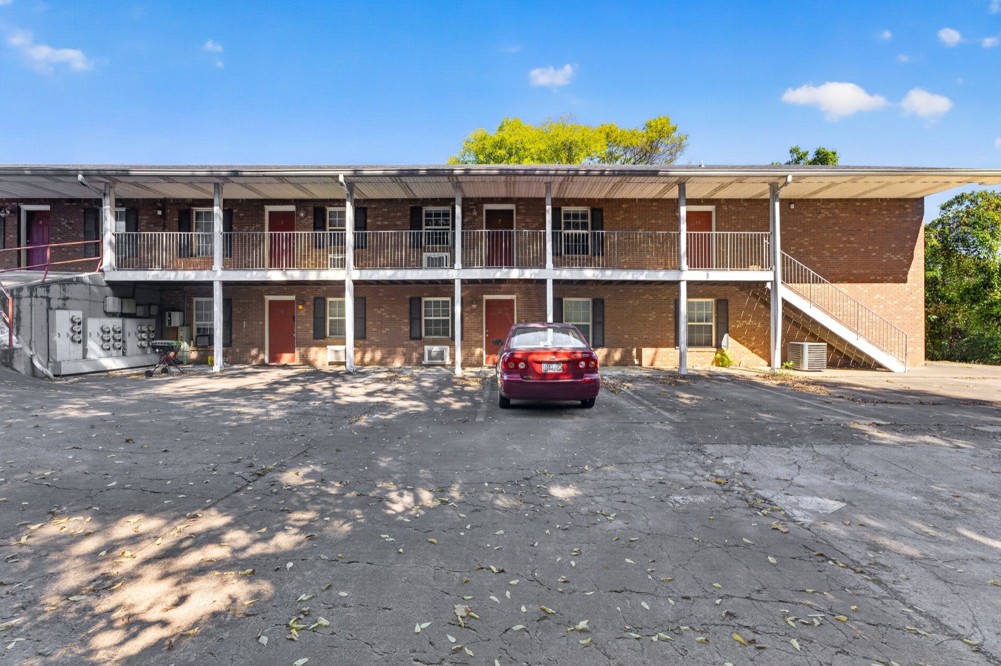 765 Robb Ave Property Photo 1