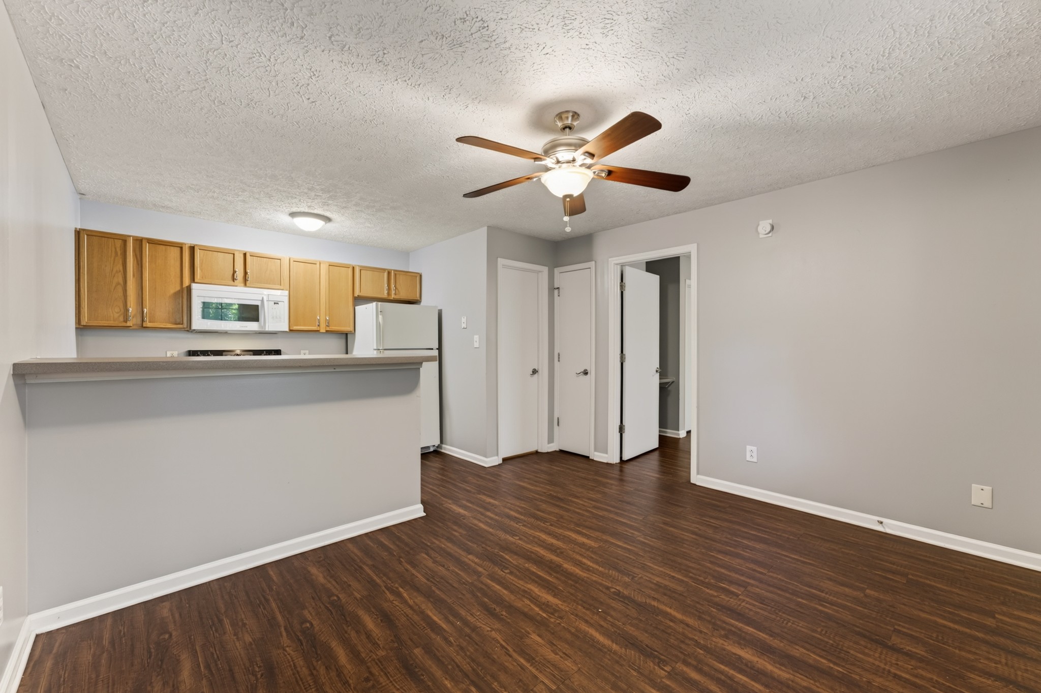 765 Robb Ave Property Photo 8