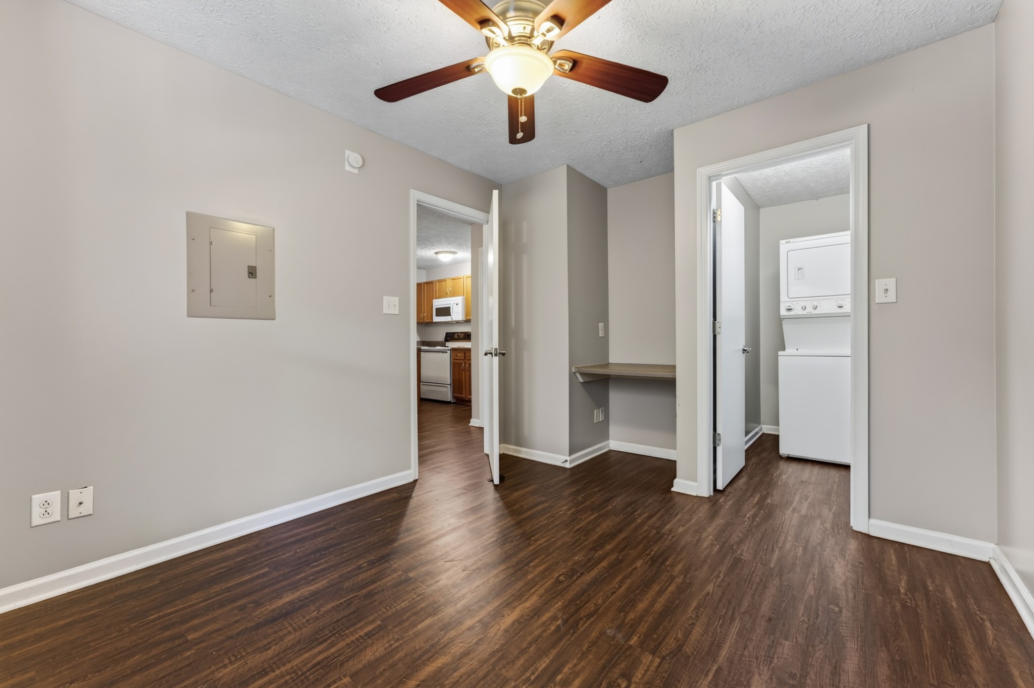 765 Robb Ave Property Photo 18