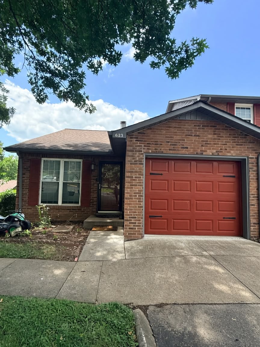 623 Hickory Glade Ct Property Photo 1