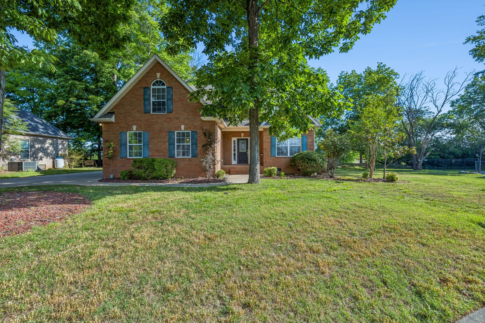 4901 Cally St Property Photo 4