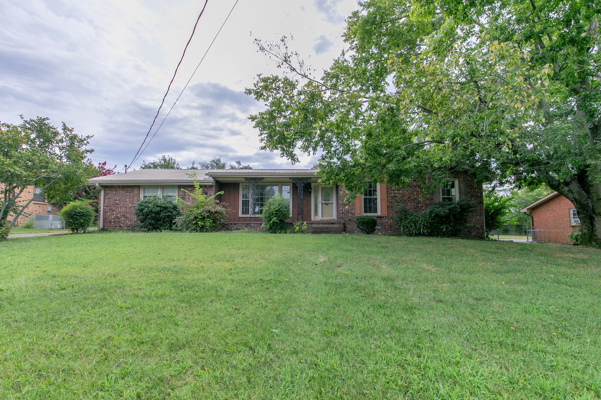 307 Donna Dr Property Photo 1