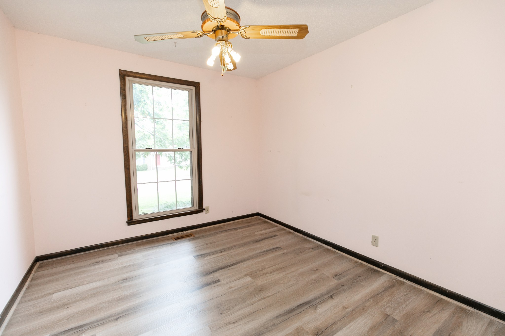 307 Donna Dr Property Photo 11