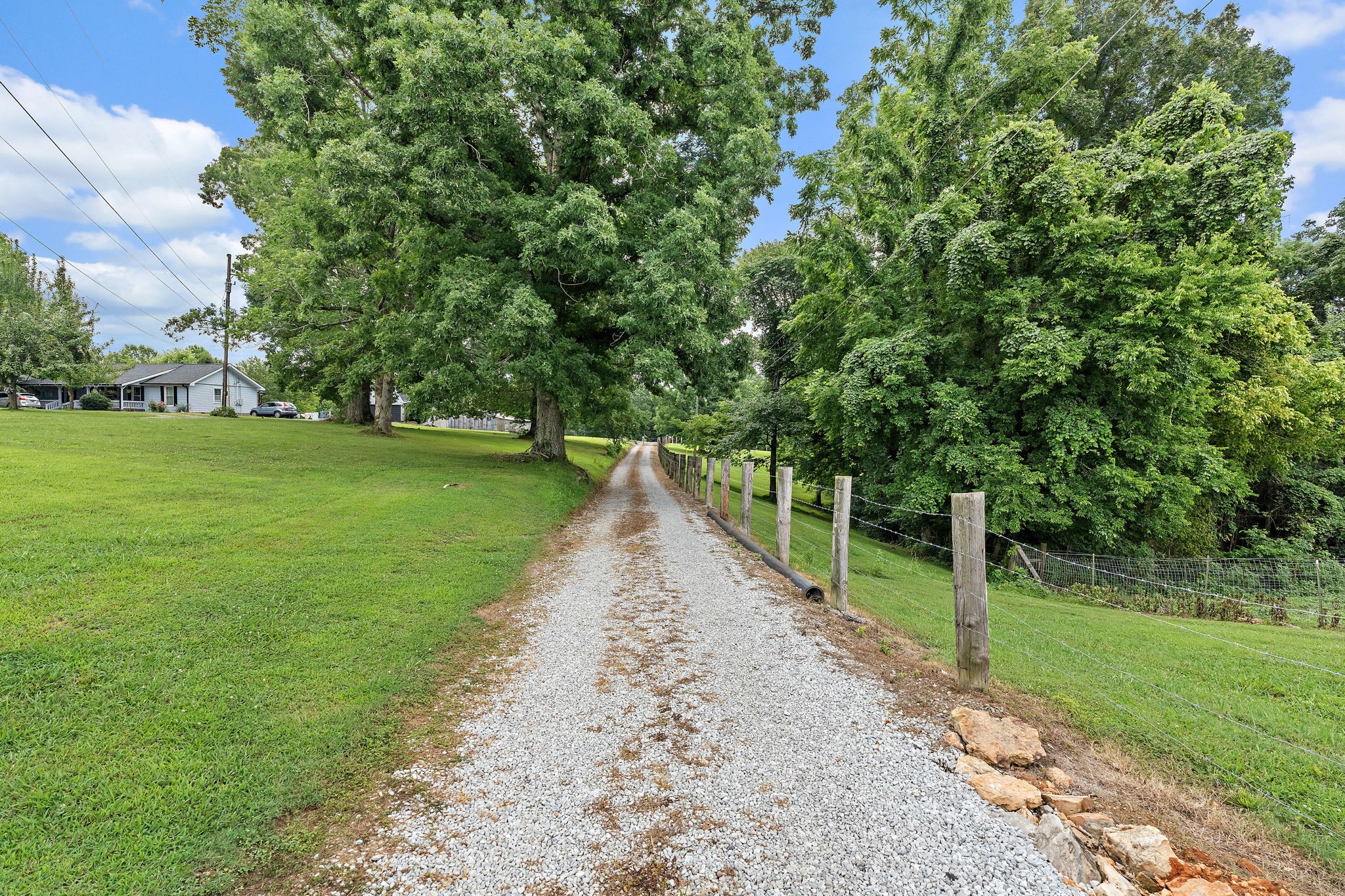 1333 Roberts Rd Property Photo 5