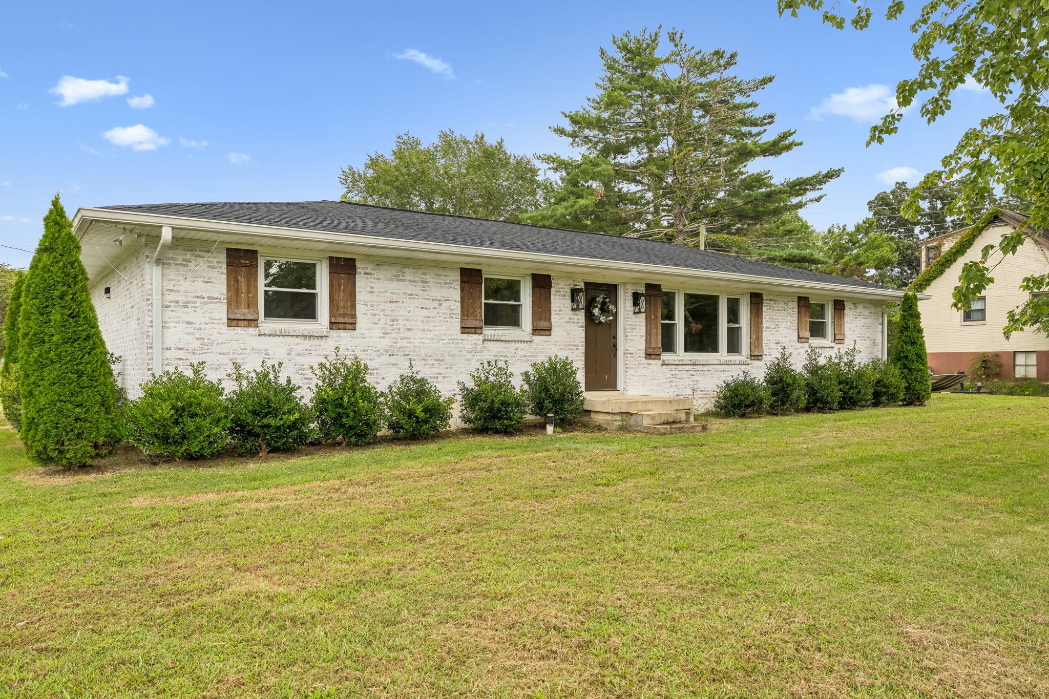 200 Blackpatch Dr Property Photo 4