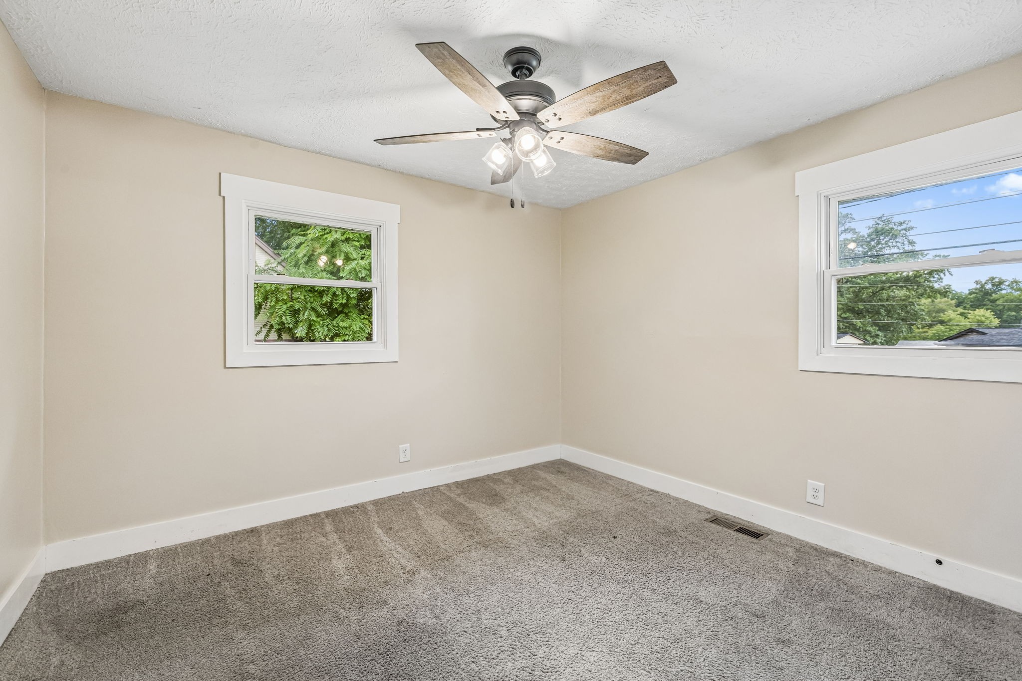 200 Blackpatch Dr Property Photo 12