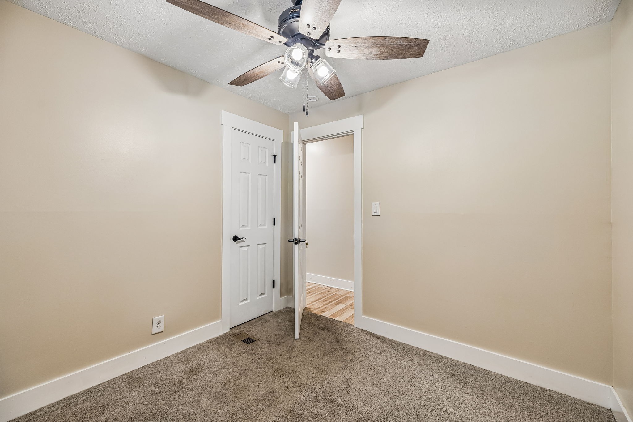 200 Blackpatch Dr Property Photo 23