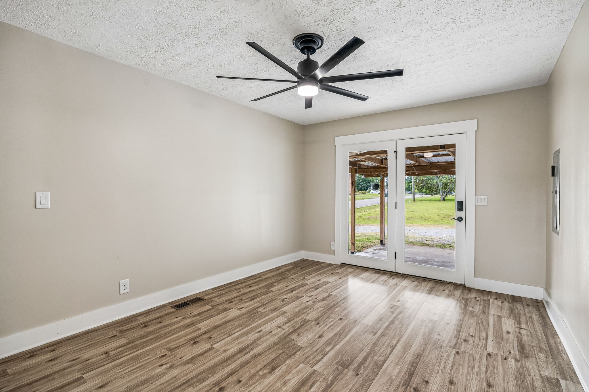 200 Blackpatch Dr Property Photo 40