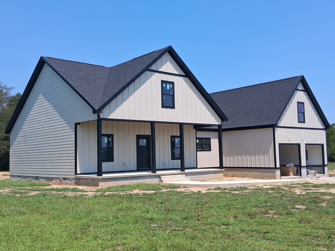 90 Pine Bluff Ct Property Photo 4