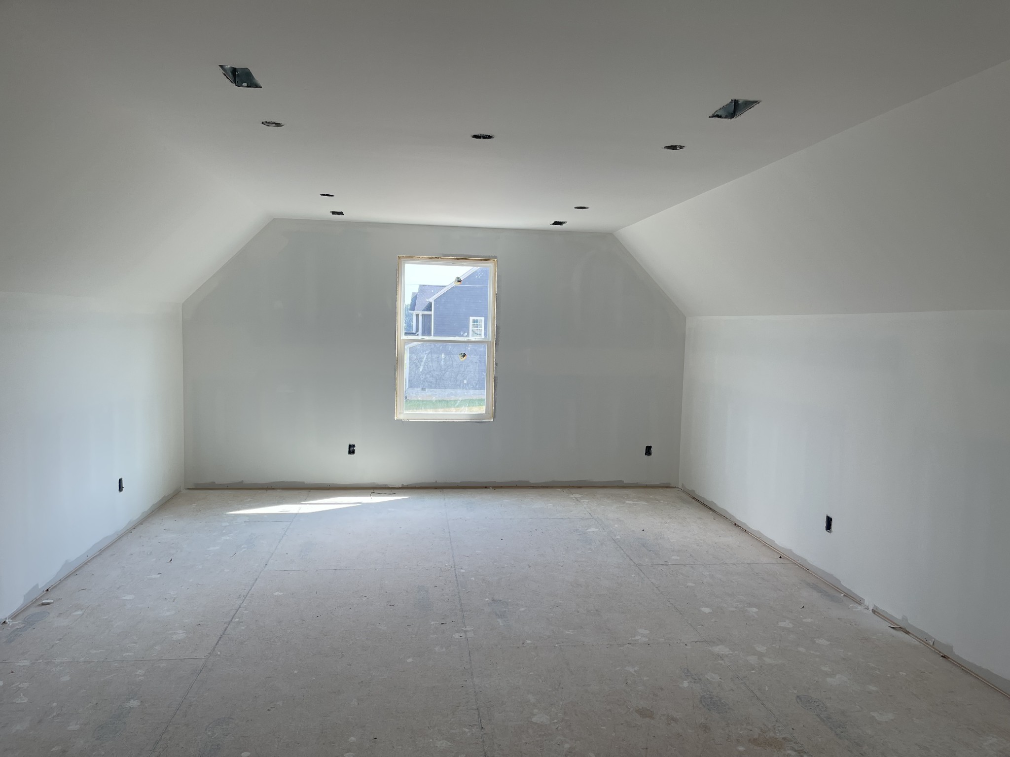 90 Pine Bluff Ct Property Photo 12