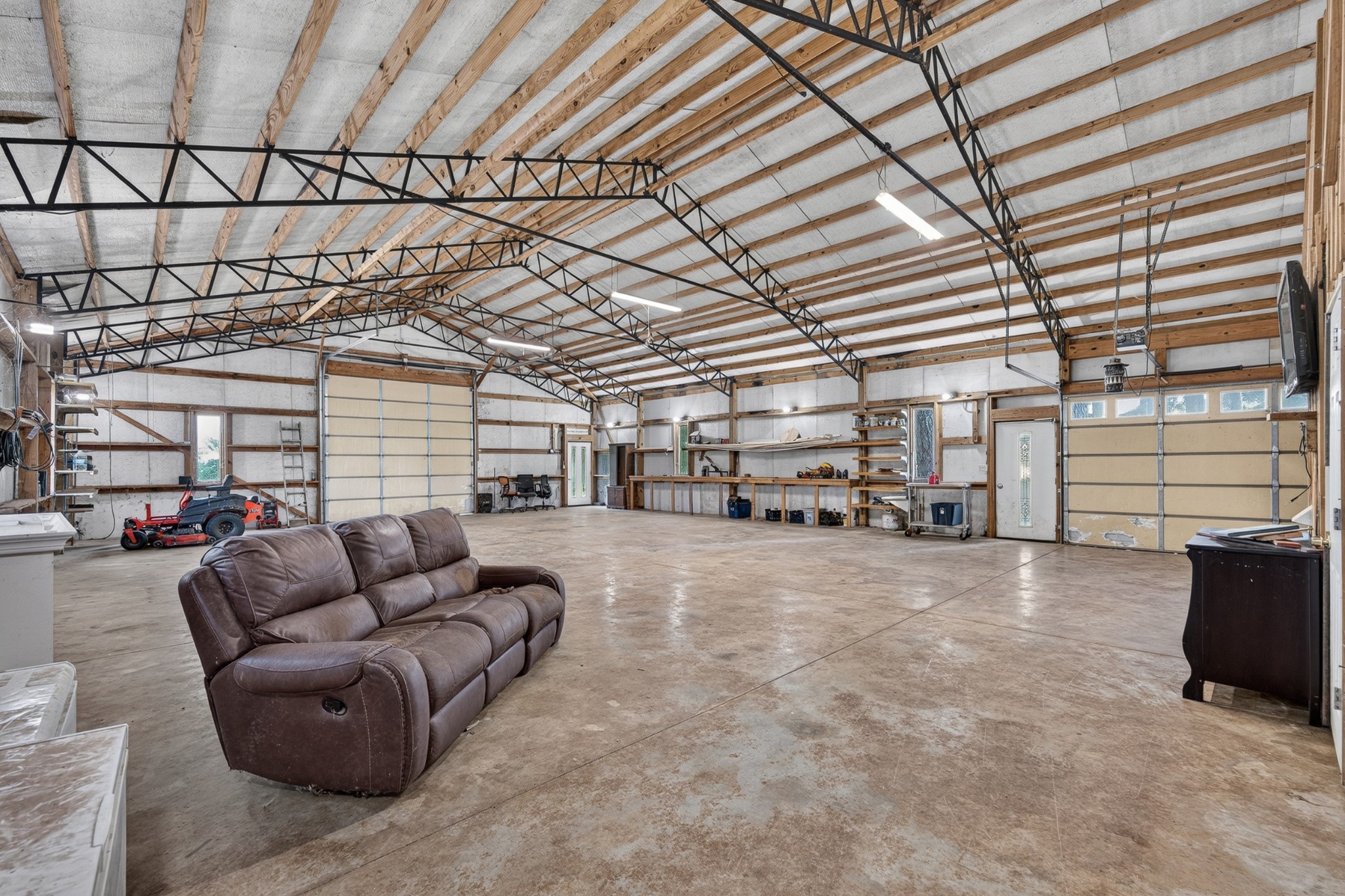 30491 Highway 110 Property Photo 7