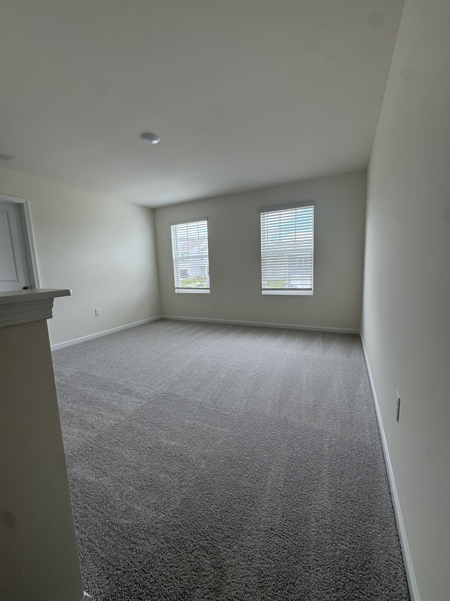 181 Snowdrop Ave Property Photo 9