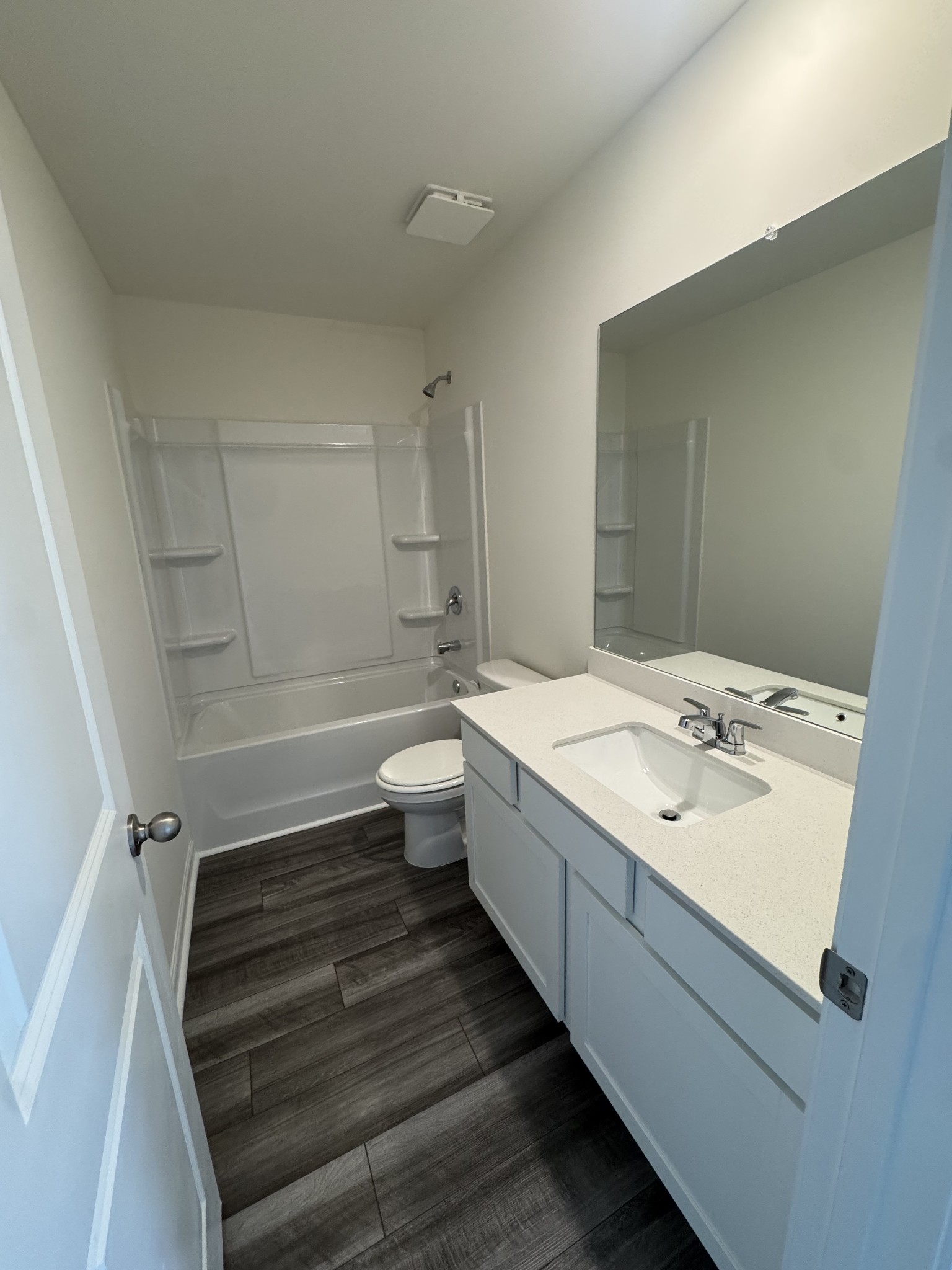 181 Snowdrop Ave Property Photo 14