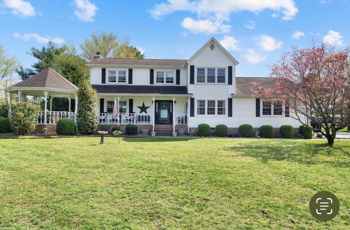 146 Holly Dr