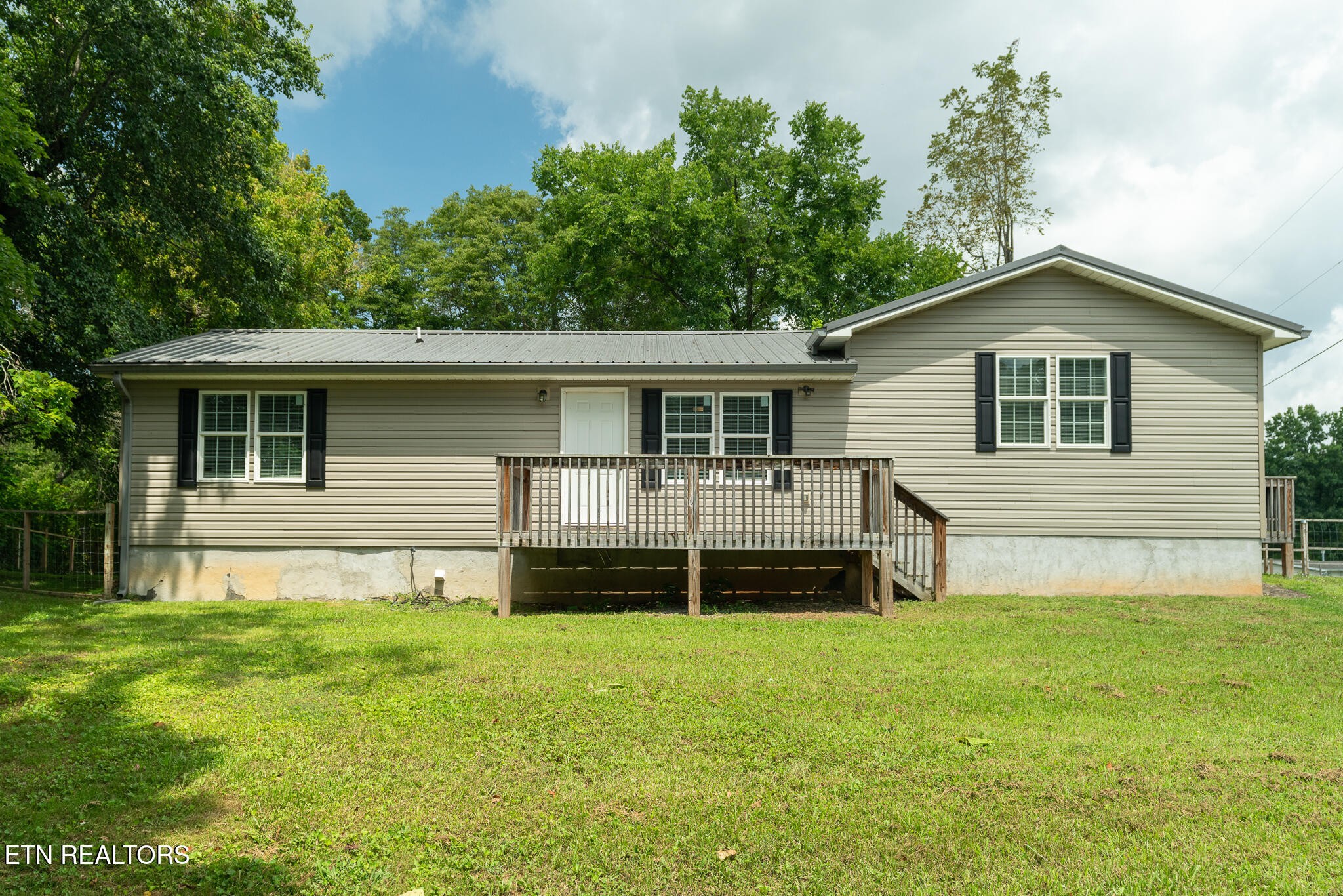 3406 Back Valley Rd Property Photo 2