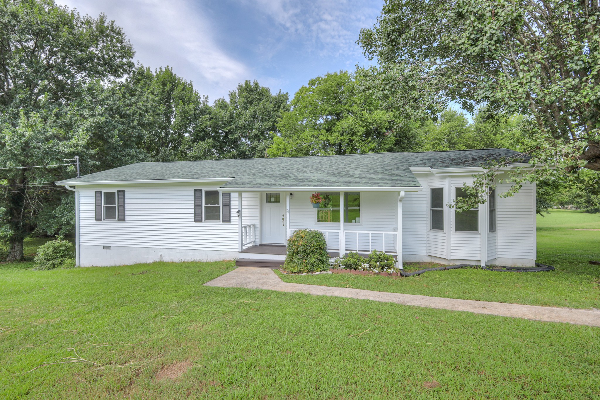 1324 Yell Rd Property Photo 1