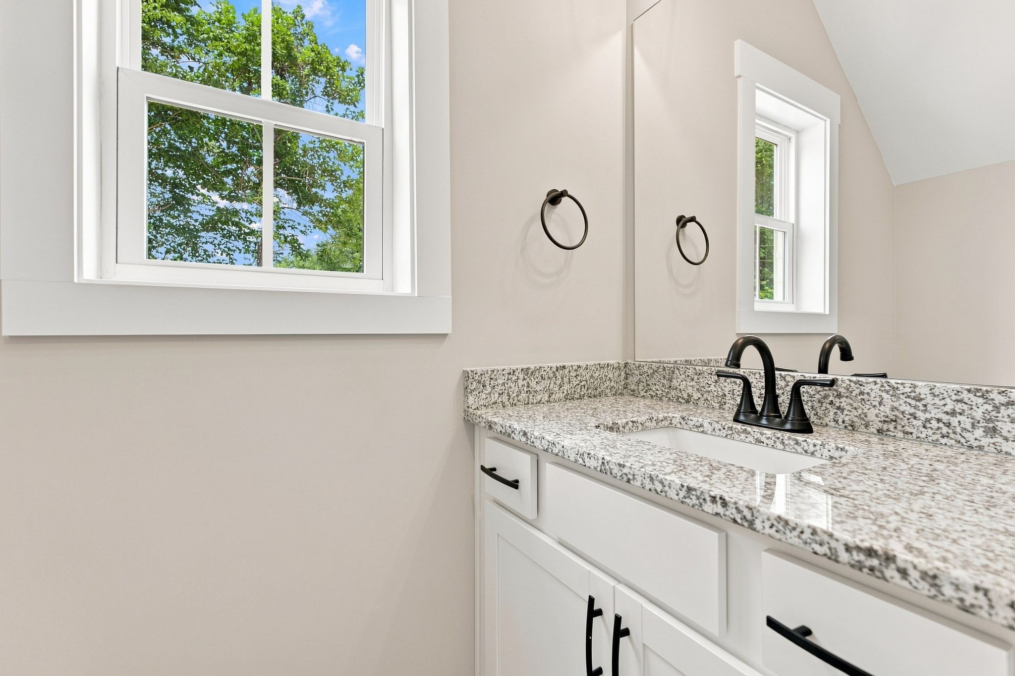 2913 Ferrells Branch Rd Property Photo 12
