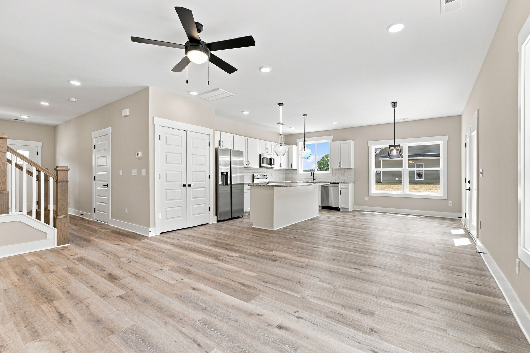 2869 Ferrells Branch Rd Property Photo 4