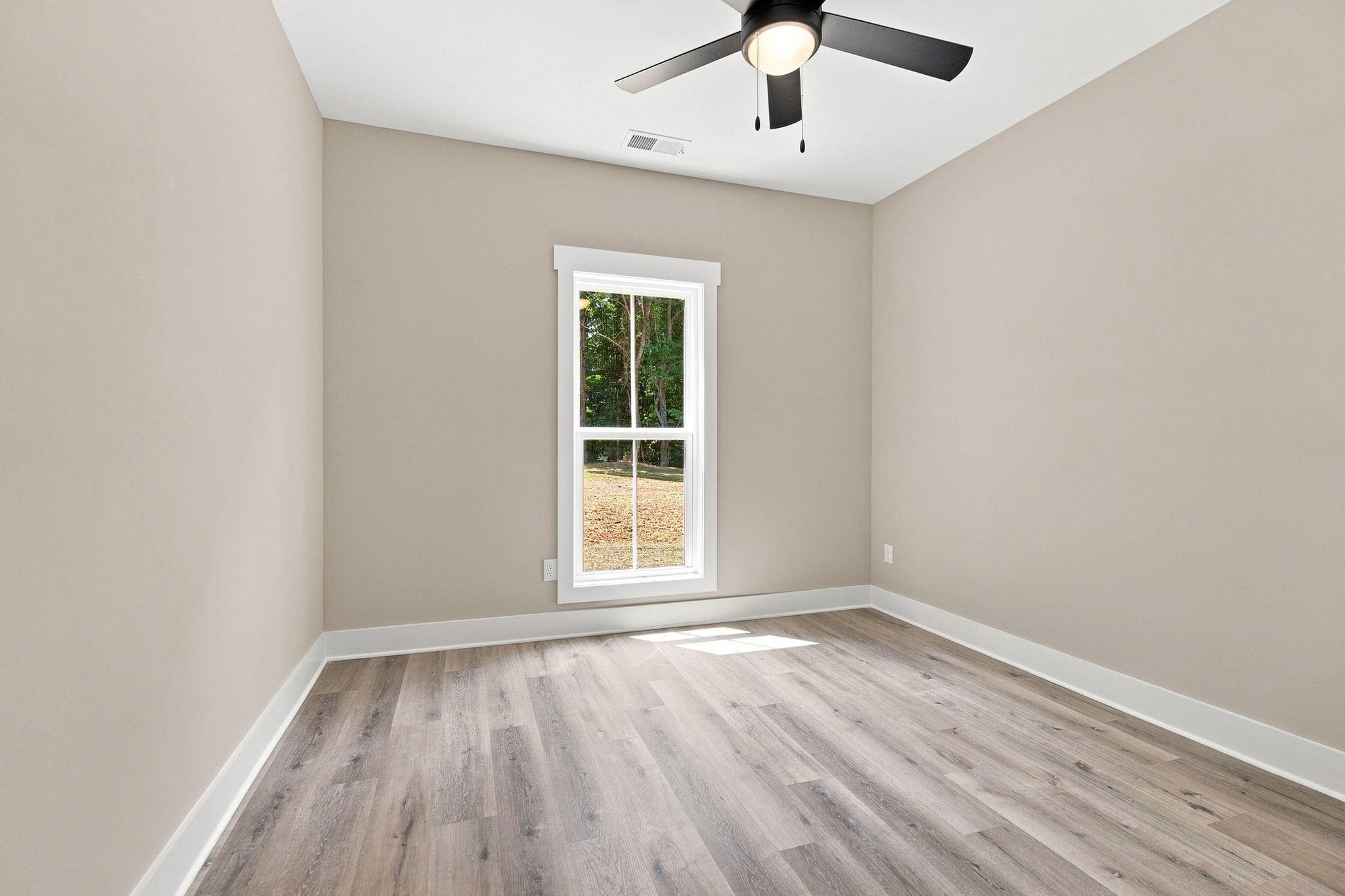 2891 Ferrells Branch Rd Property Photo 15