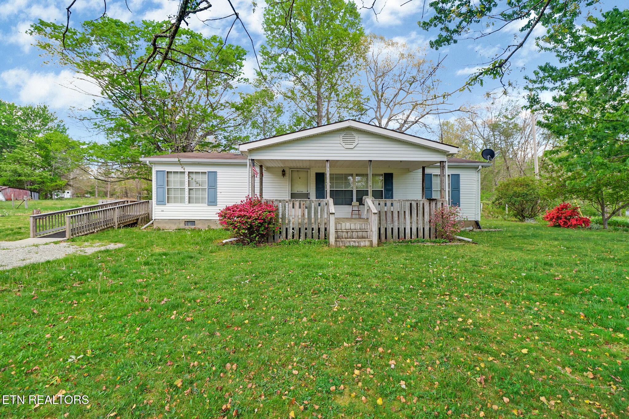 1243 Franklin Loop Property Photo 1