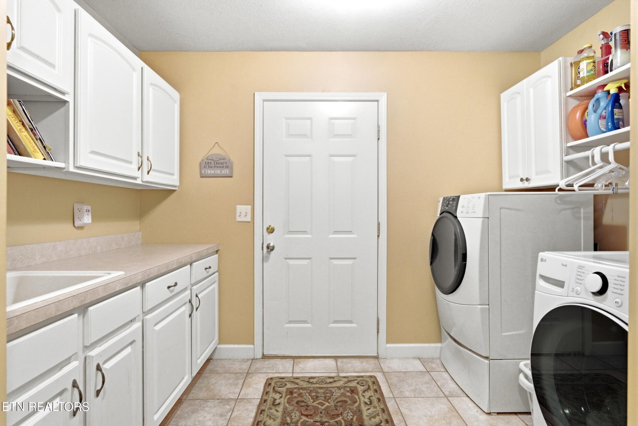 114 Oostanali Way Property Photo 16