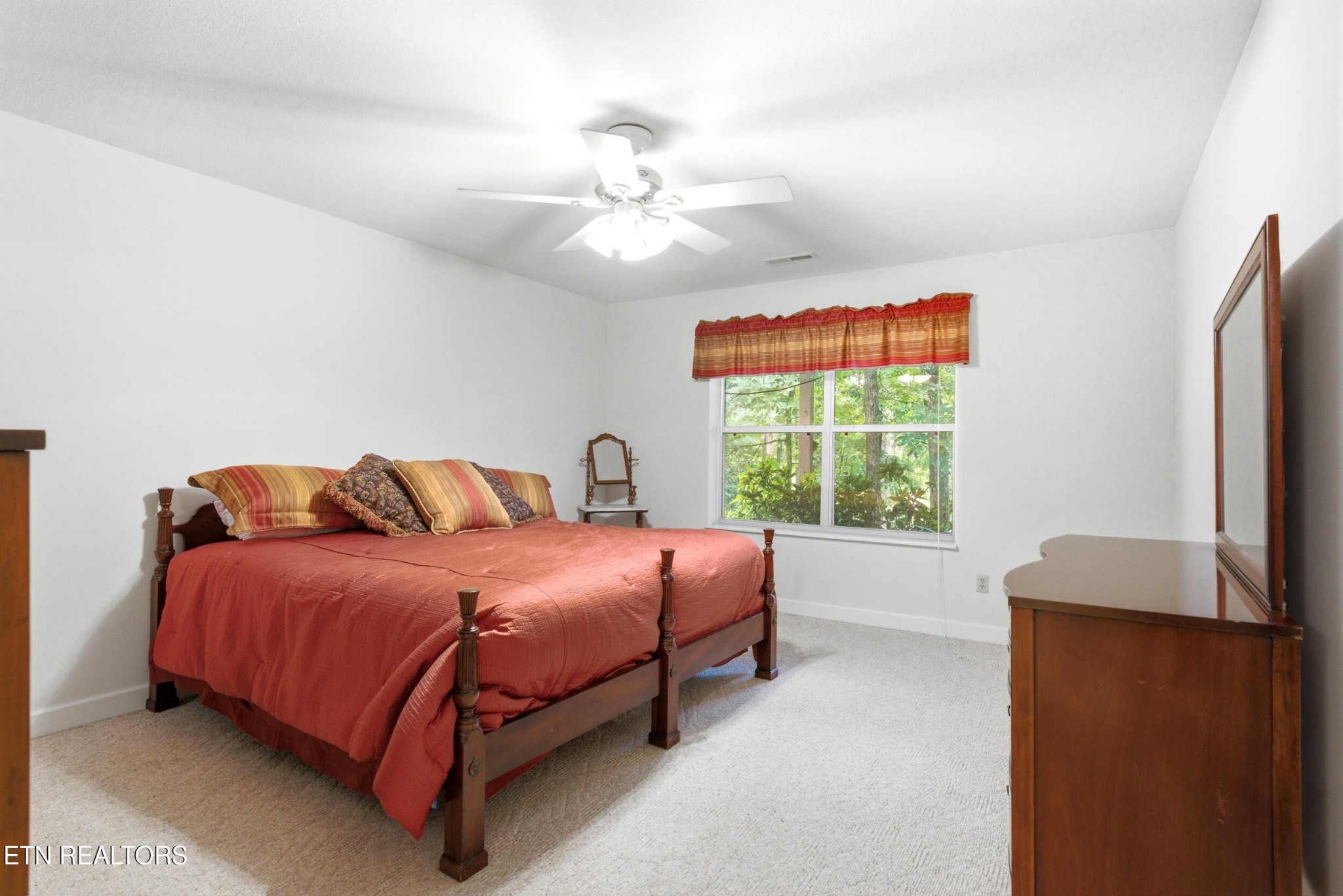 114 Oostanali Way Property Photo 36