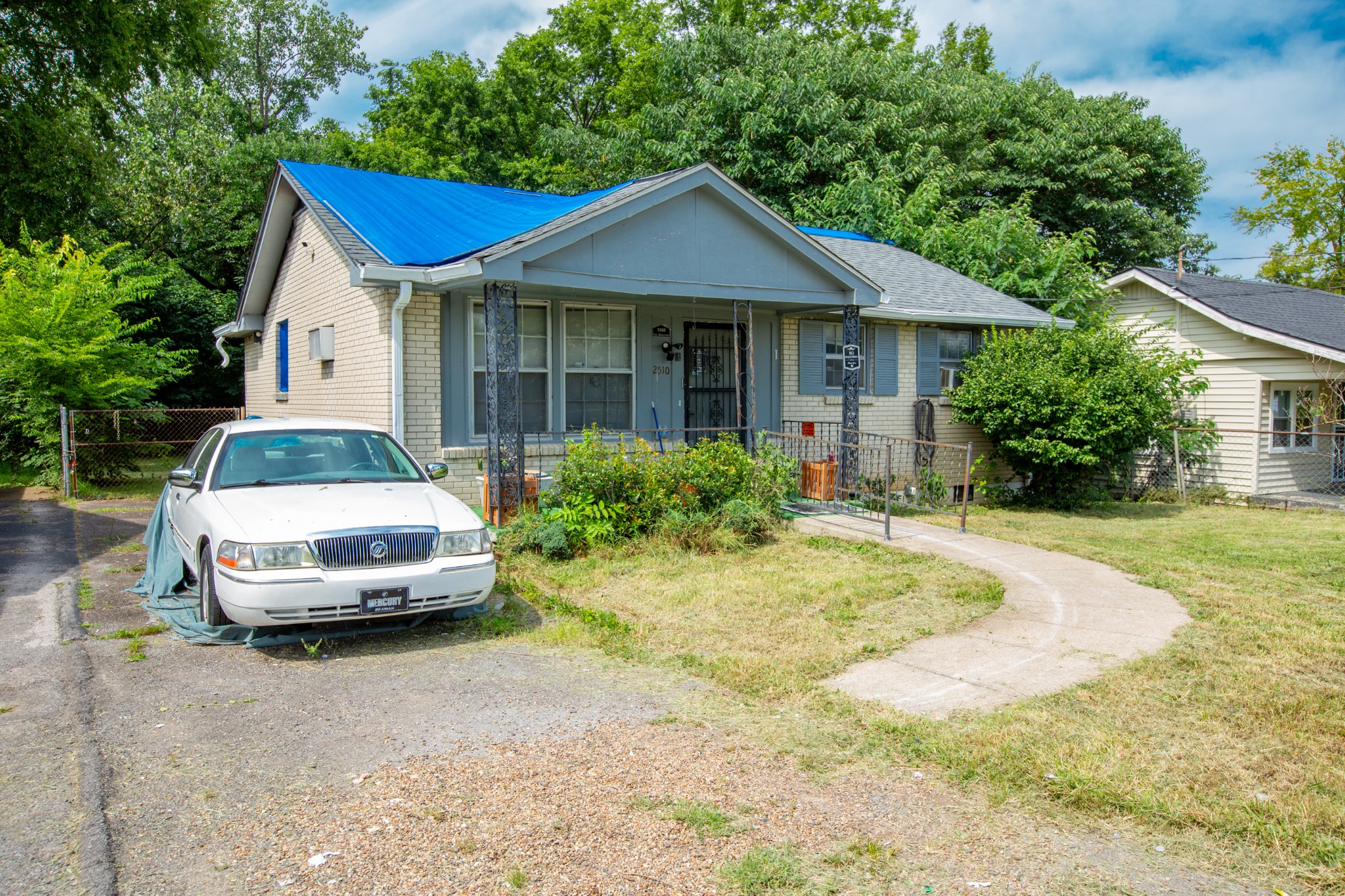 2510 Osage St Property Photo 4
