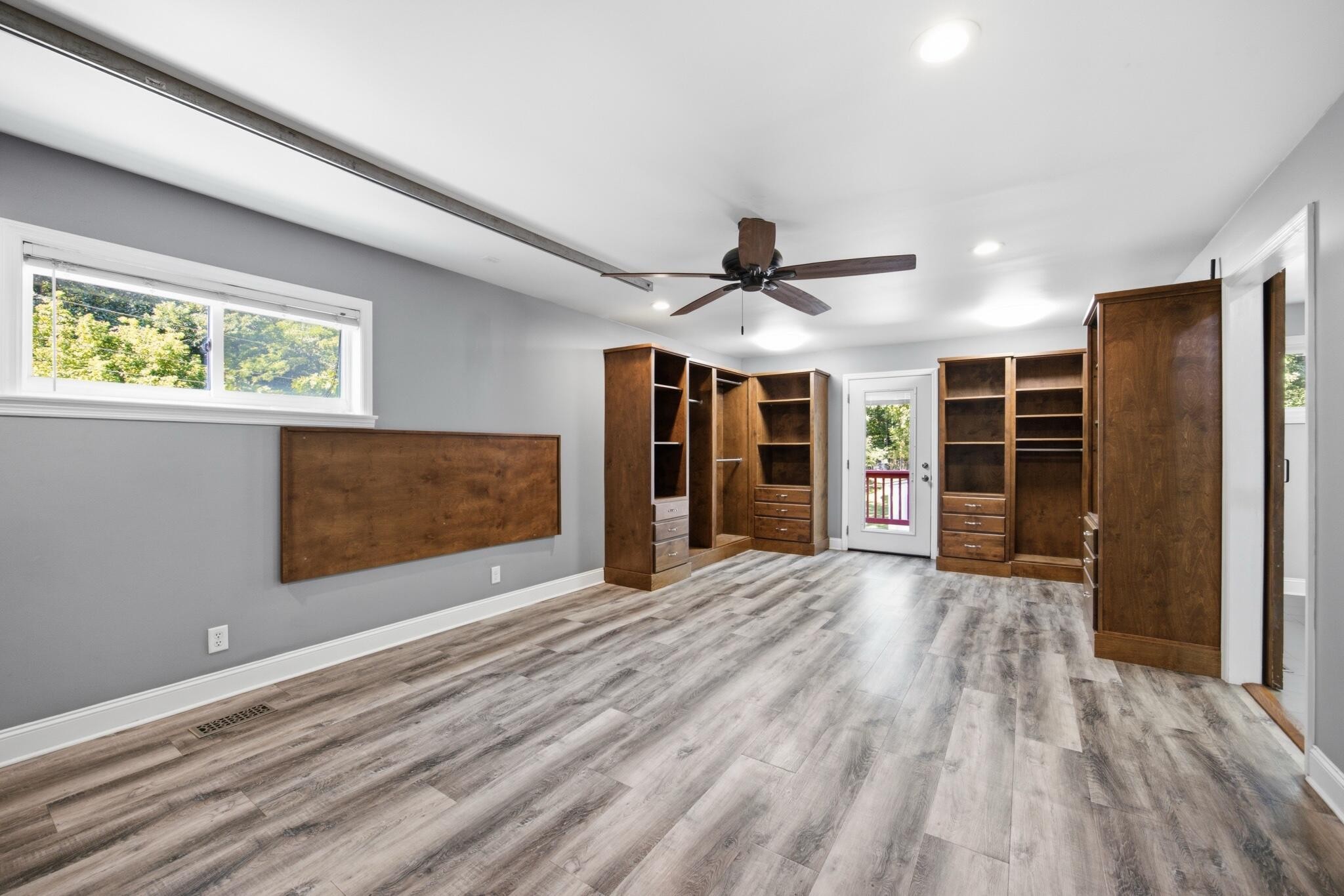 185 Diane Lane Property Photo 12
