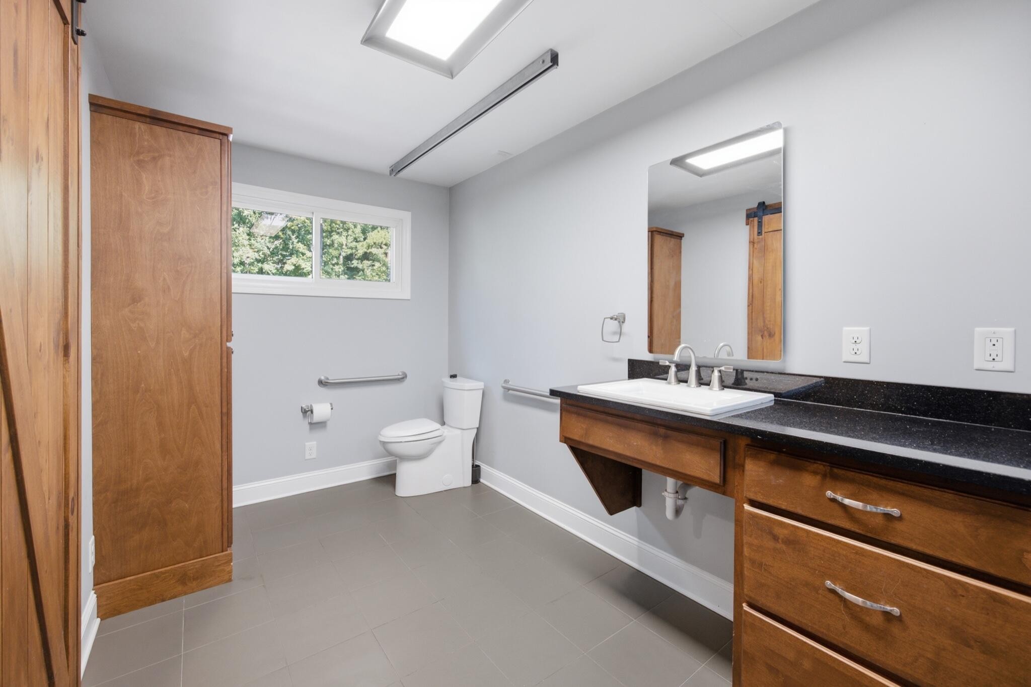 185 Diane Lane Property Photo 16