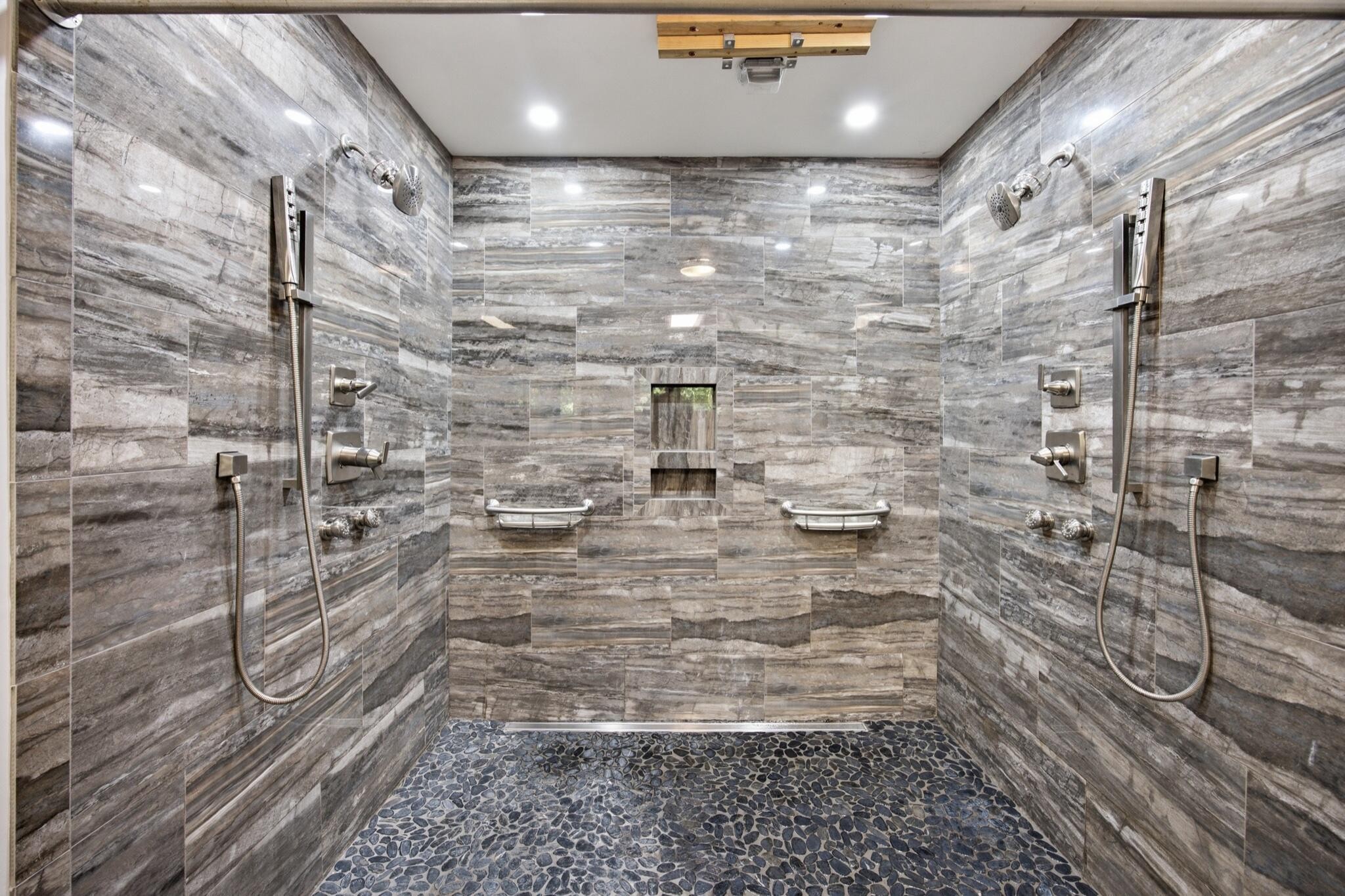 185 Diane Lane Property Photo 18