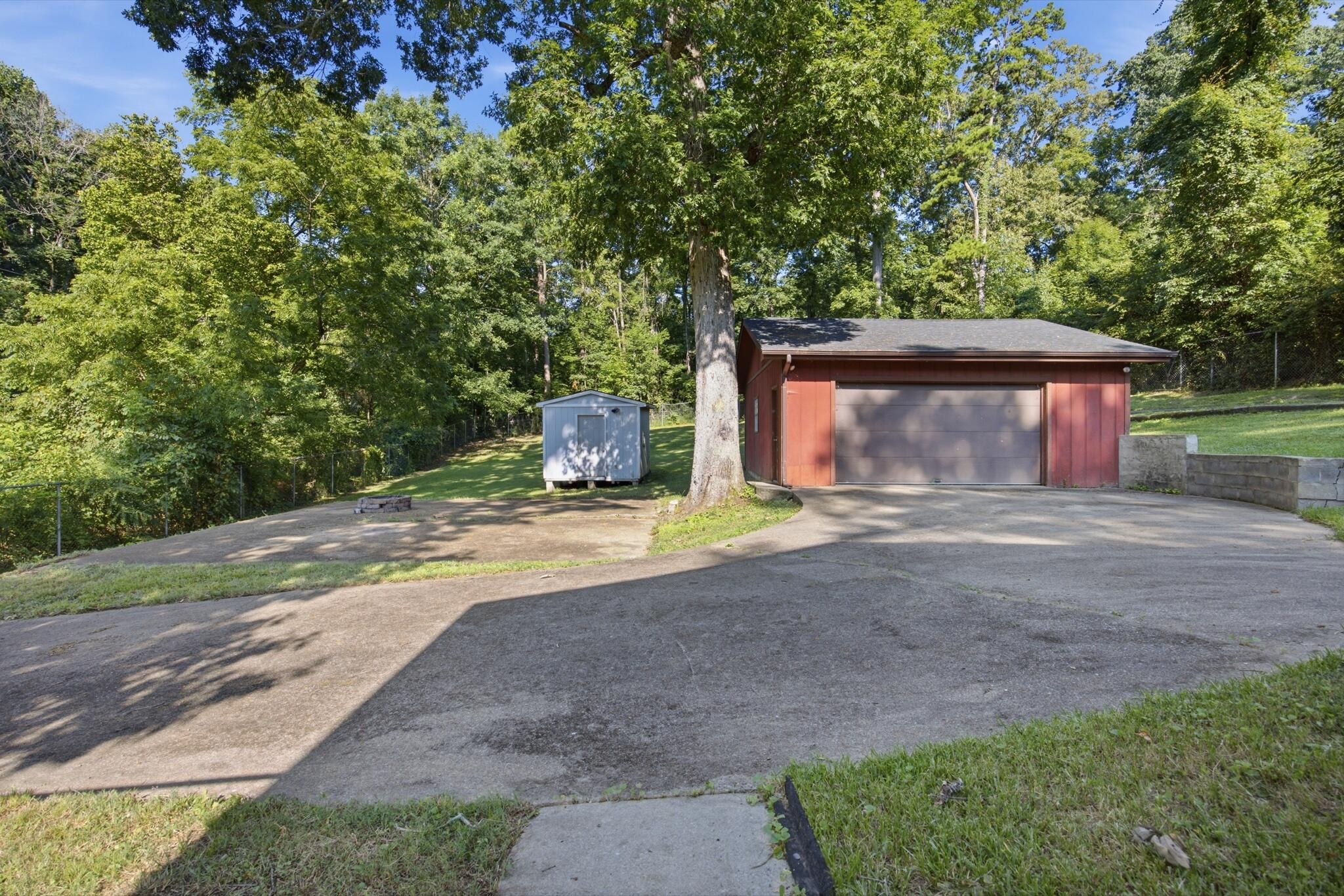 185 Diane Lane Property Photo 31