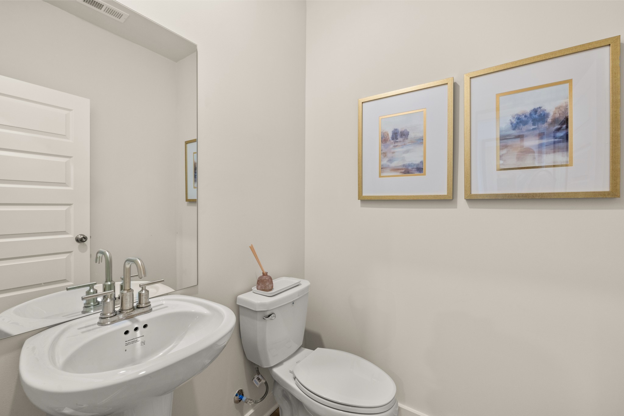 224 Crown Gardens Ct Property Photo 26