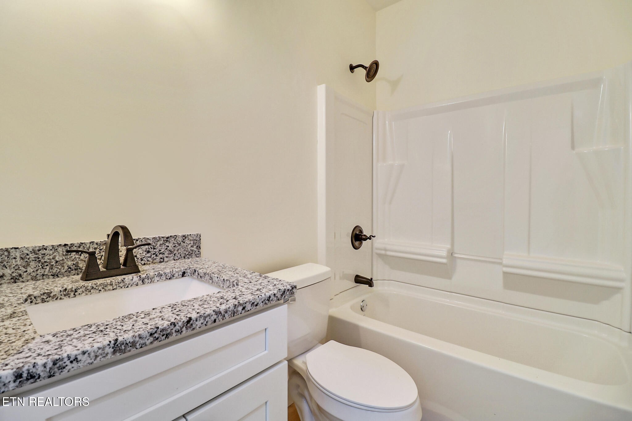 1458 Taylor Place Rd Property Photo 20