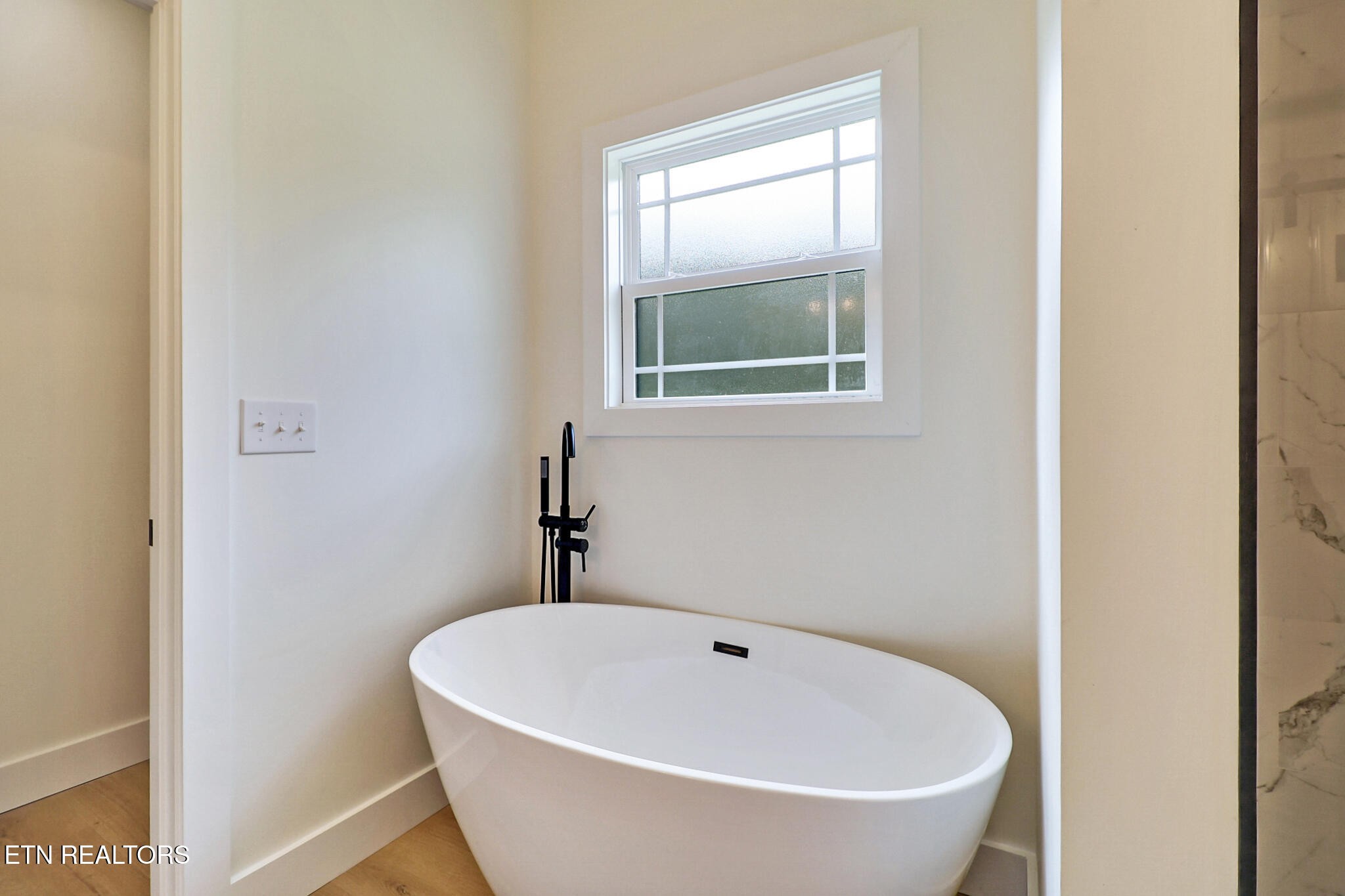 1458 Taylor Place Rd Property Photo 29