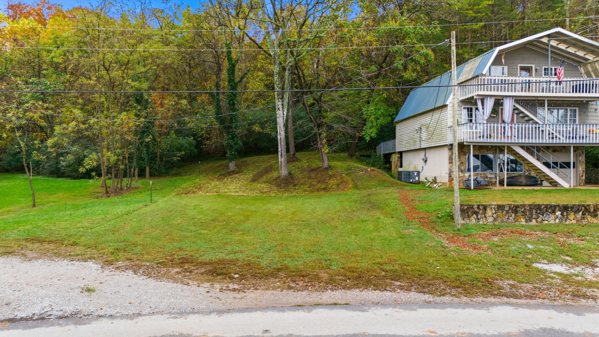 6352 Lynn Road Property Photo 11