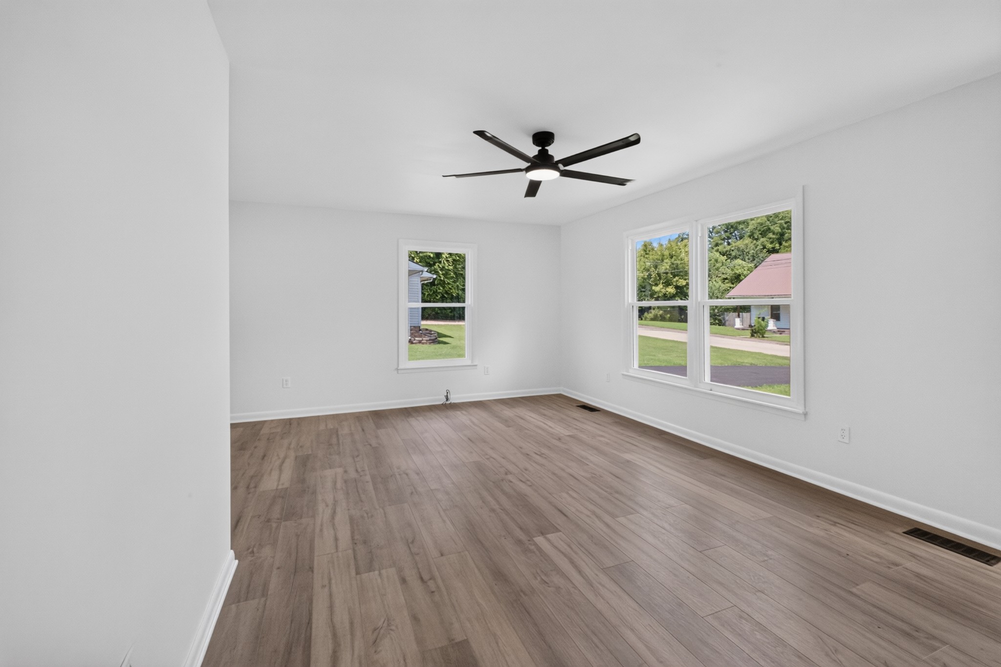 517 Wall St Property Photo 8