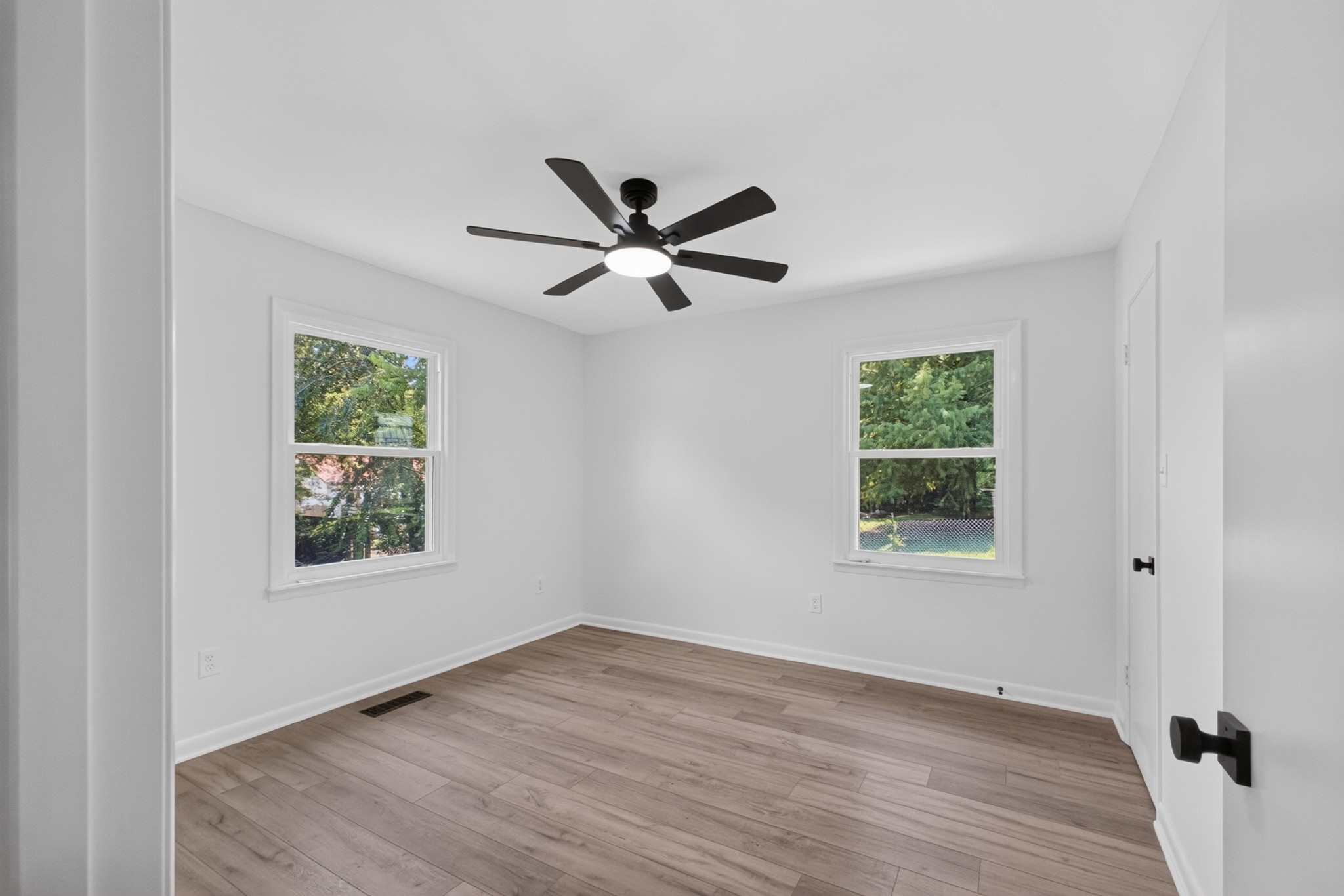 517 Wall St Property Photo 14
