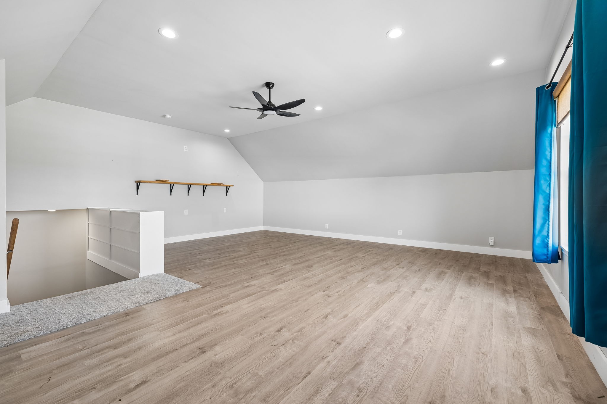 1082 N Mcmahan Dr Property Photo 29