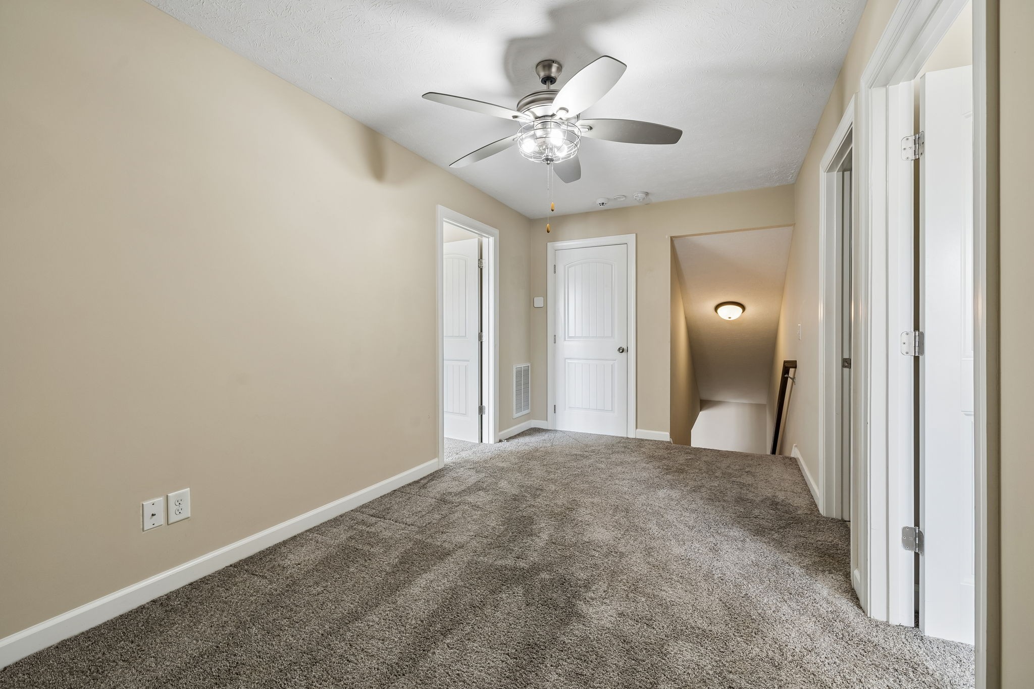 1082 N Mcmahan Dr Property Photo 31