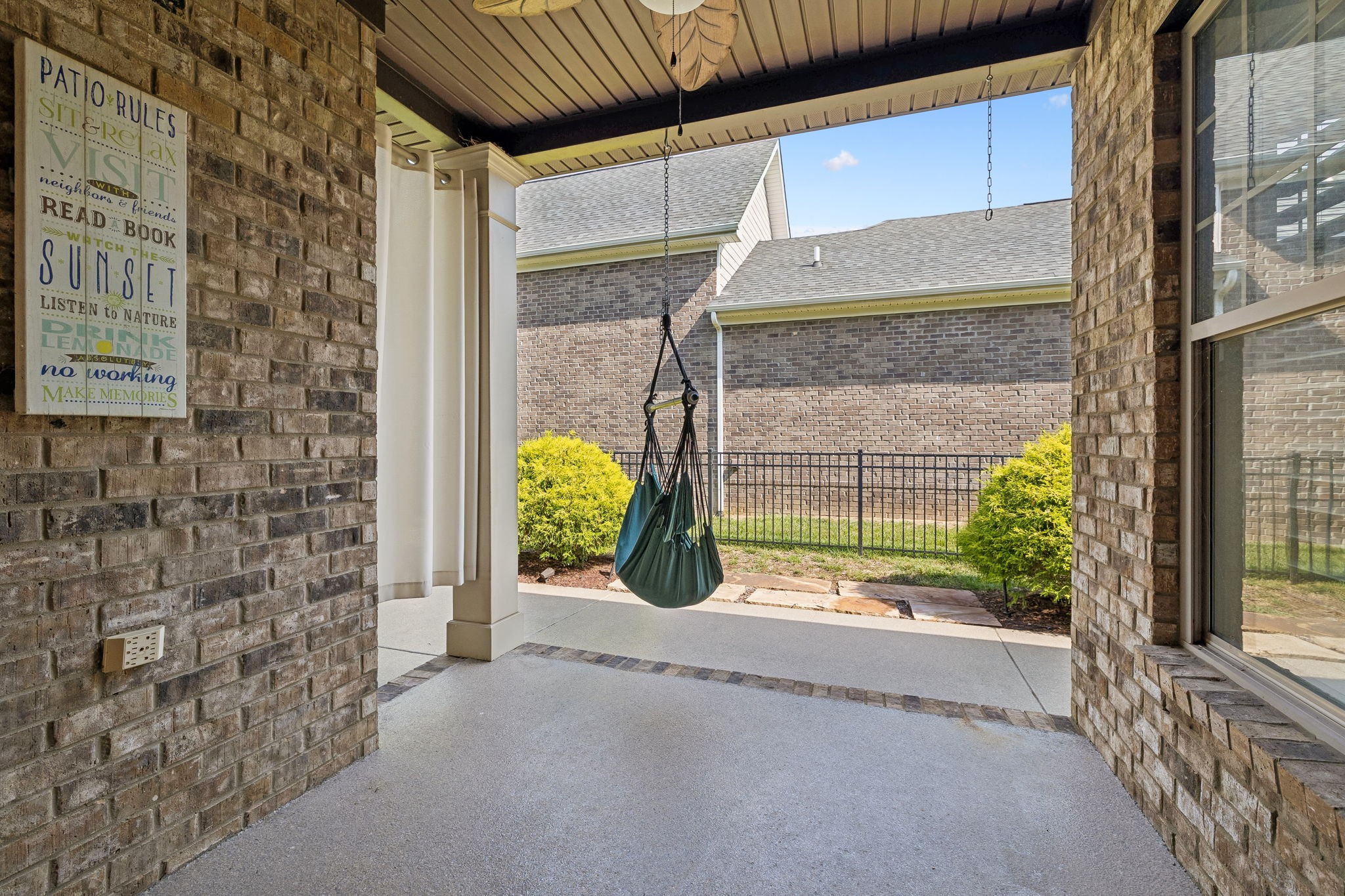 1082 N Mcmahan Dr Property Photo 49