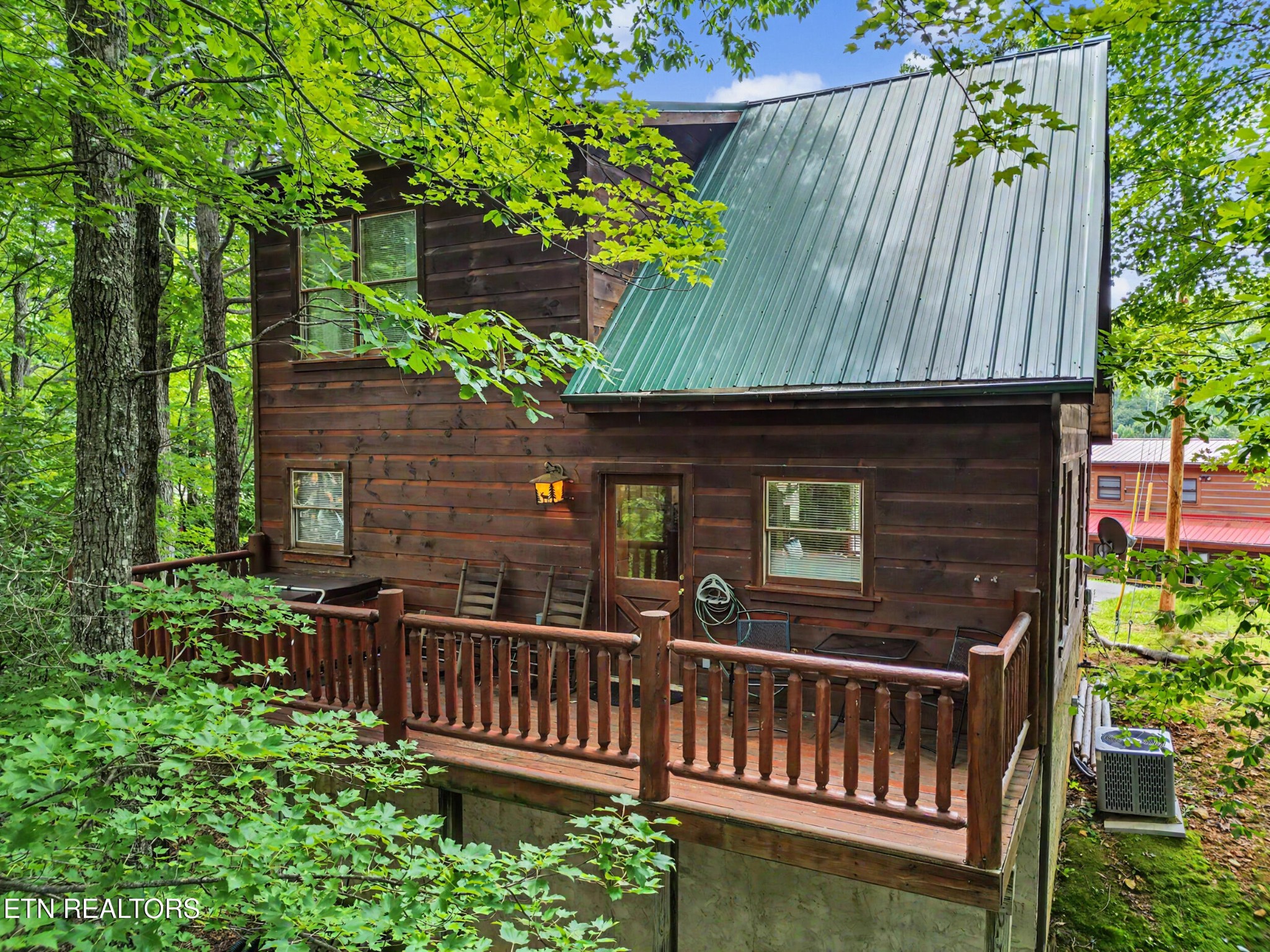 2434 N School House Gap Rd