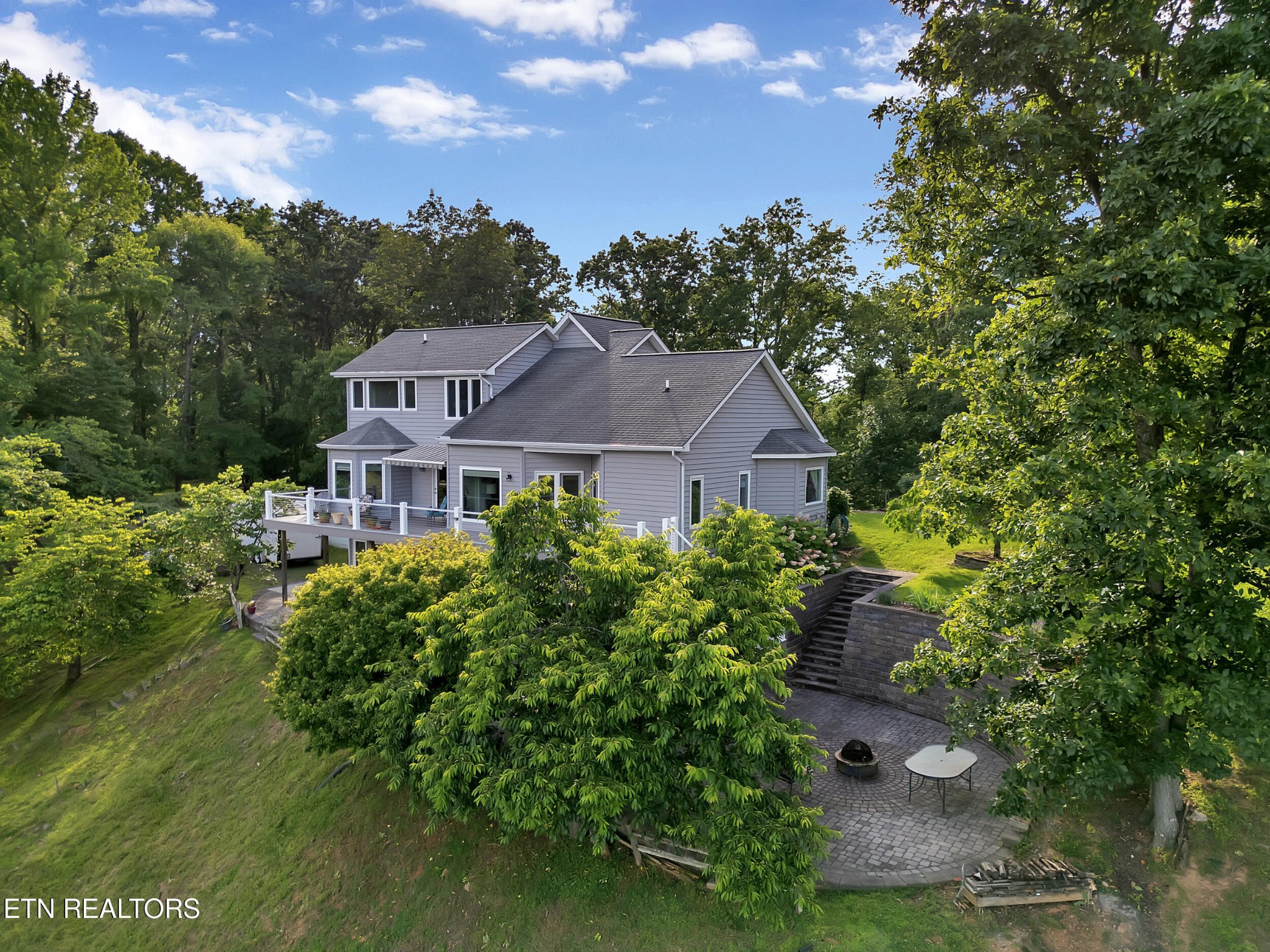 496 Proffitt Ridge Rd Property Photo 1